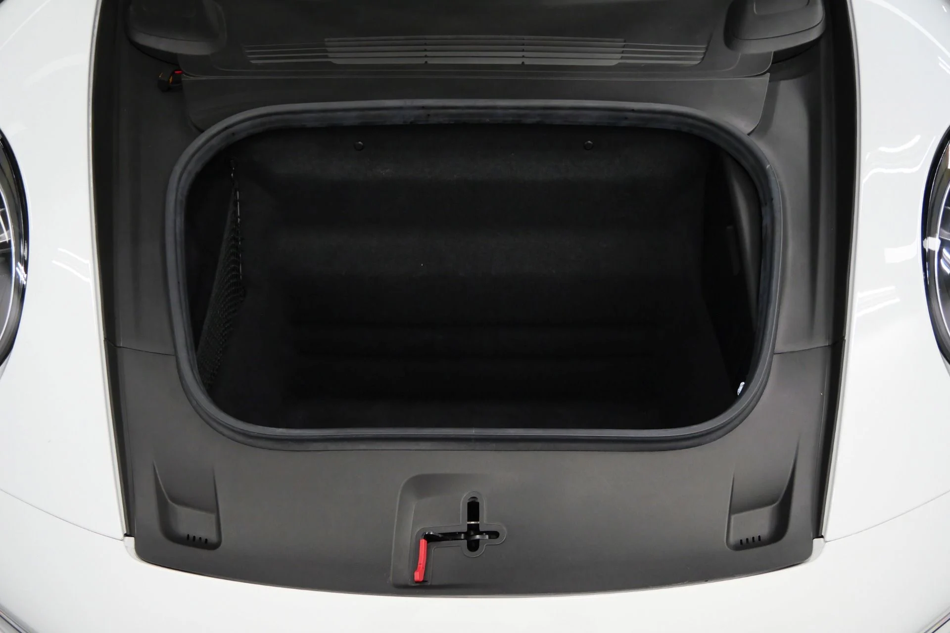 mph017_4263451670_Used_2020_Porsche_911_Carrera_Premium_Package_Leather_Interior_Package_1773071212_646905214f