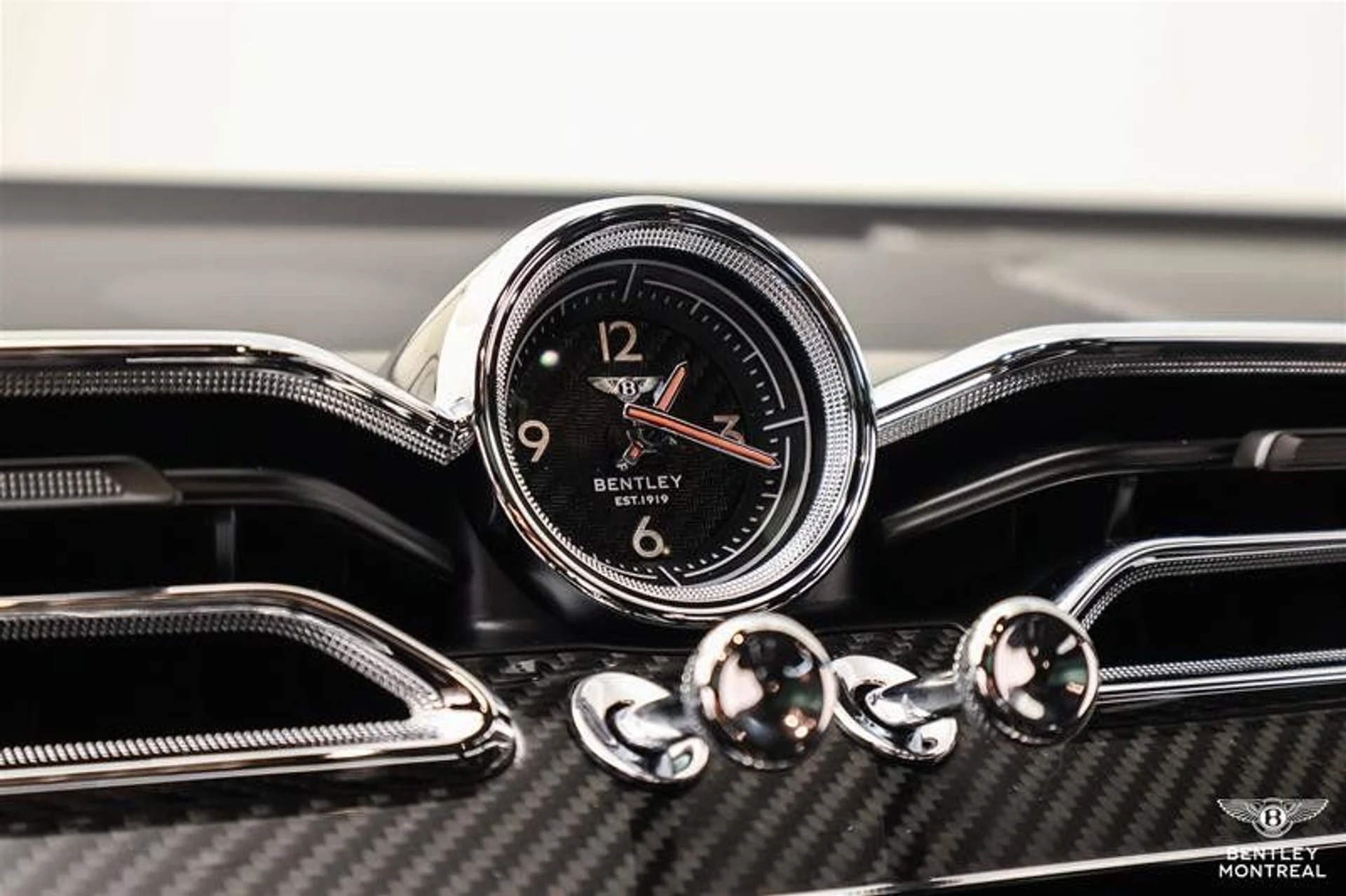 mph017_4264419831_37503926_06256_cv1tpwyp_eae8d1f8b9