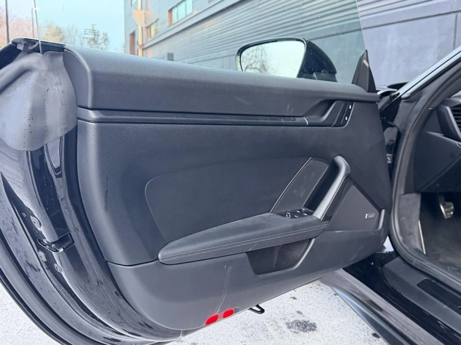 mph017_427031210_P8yka_Czv00oz_zf7dw_M_Am8v_Qqno_86c934c1d3