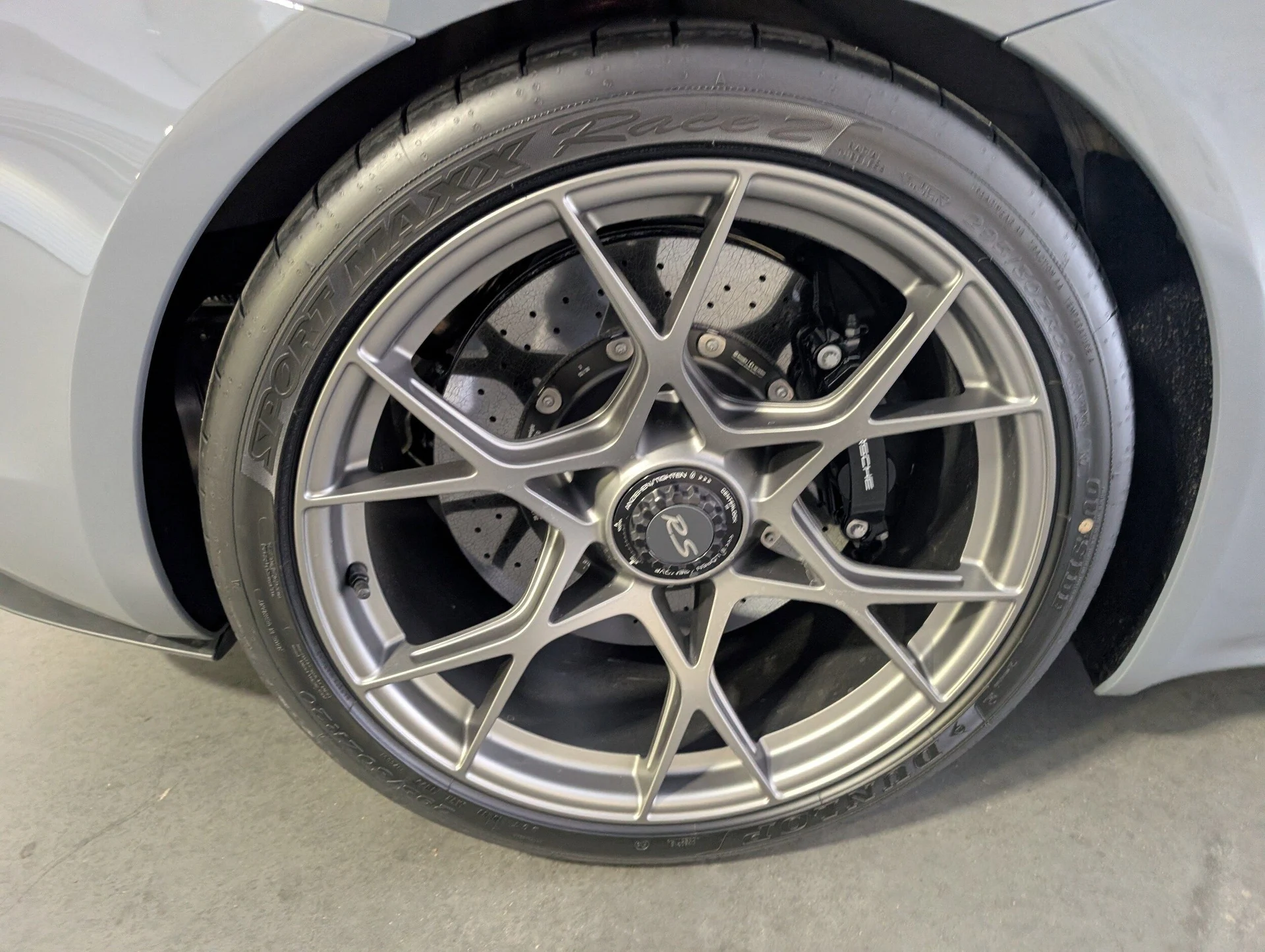 mph017_4284913751_2fe0205eb2b2477f102014bfede3de69x_0230977452