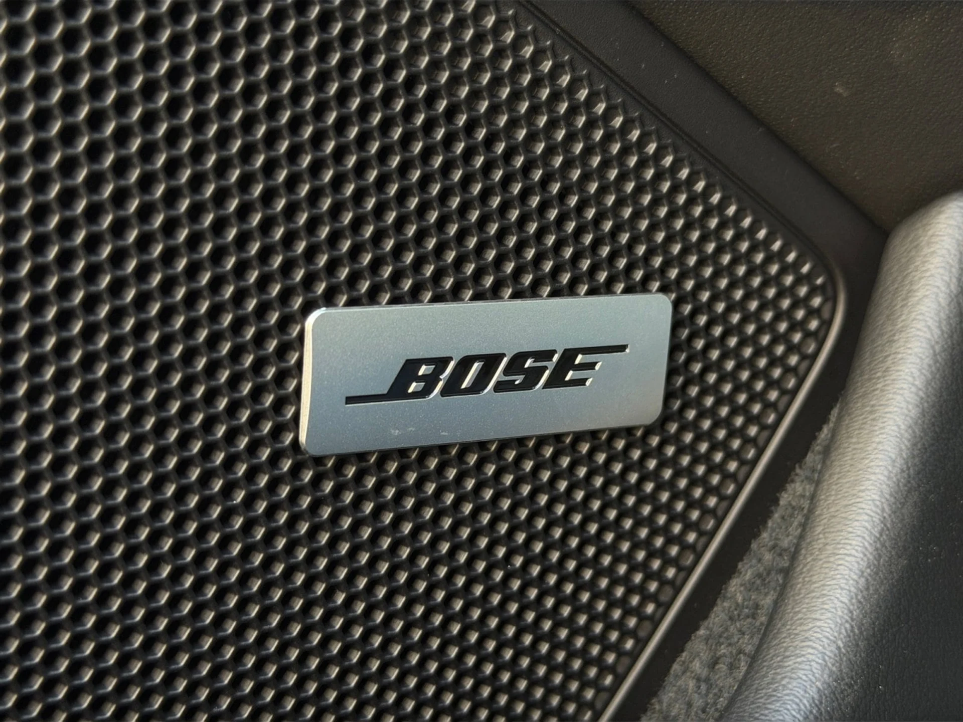 mph017_4292522124_696a169ed0f0471dc330d5c34f224d9bx_19557e5706