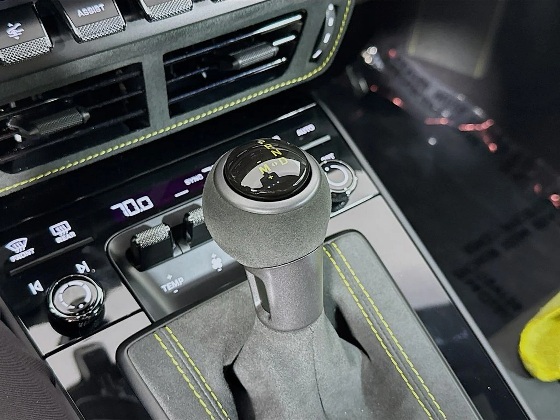 mph017_4292631765_640cf95f3527bdaf75feb37771ebe54cx_3c38dd897b