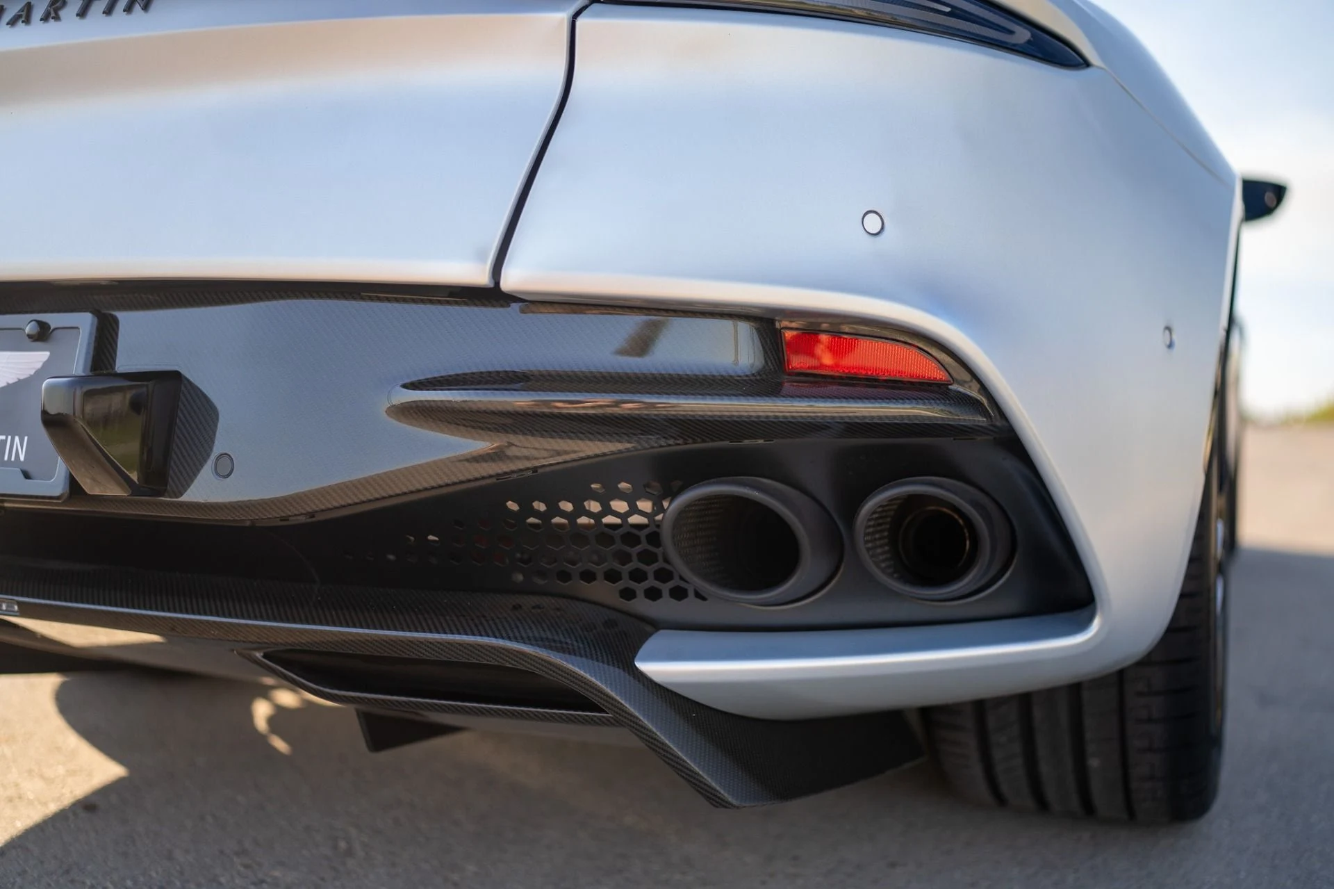 mph017_435022657_Used_2020_Aston_Martin_DBS_Superleggera_1782927184_96bbb9c79f