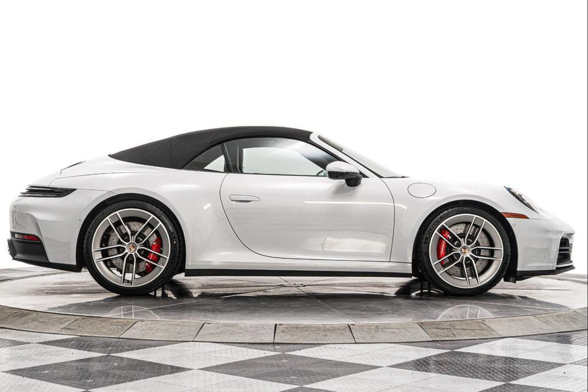 mph017_438482222_e0l7_BNW_1p_Q_Oe_Dc_LV_1w_MW_1_Bdpgm_Q_a161e9aa7d