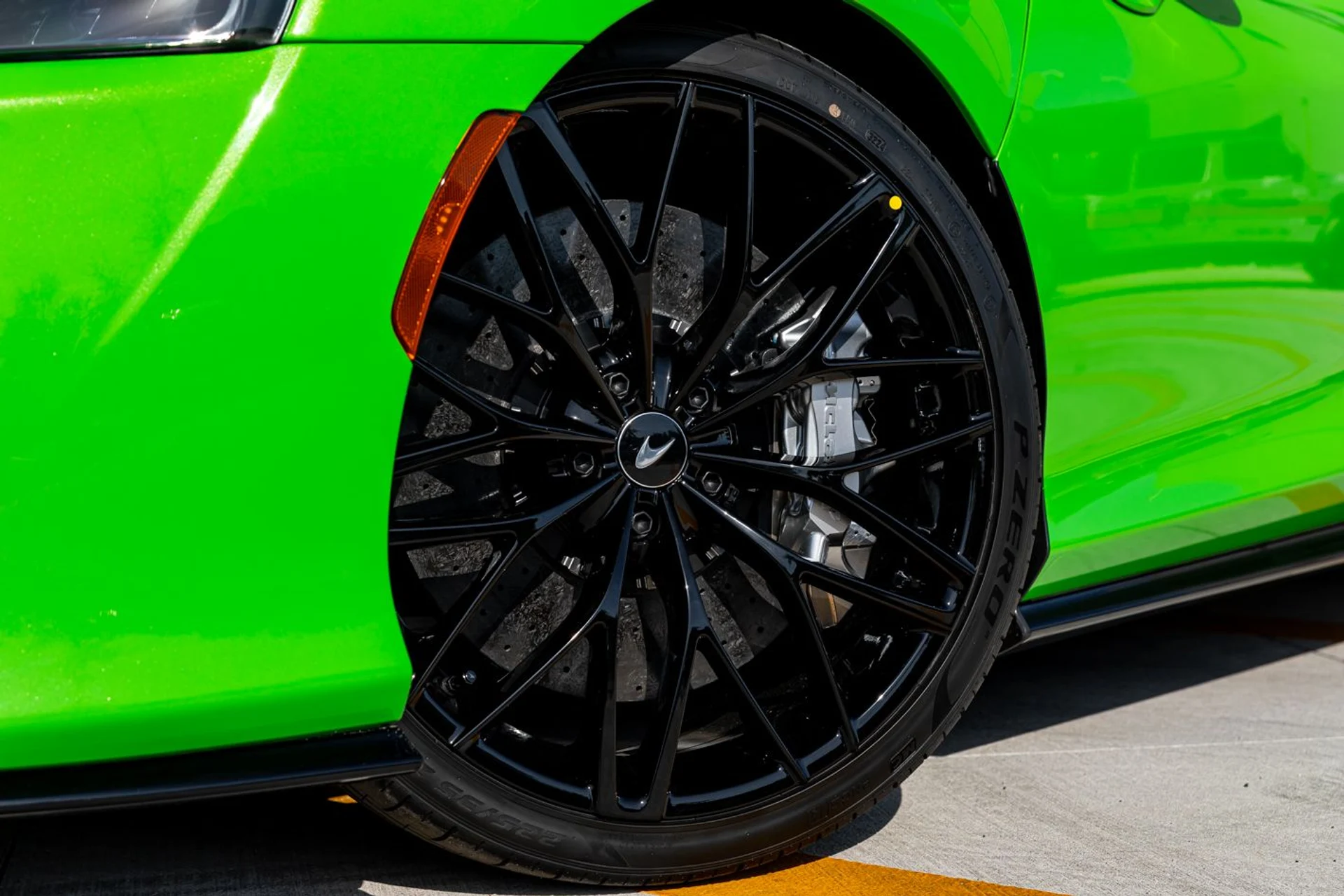 mph017_44427993_517_p18_l_57fe3ac064