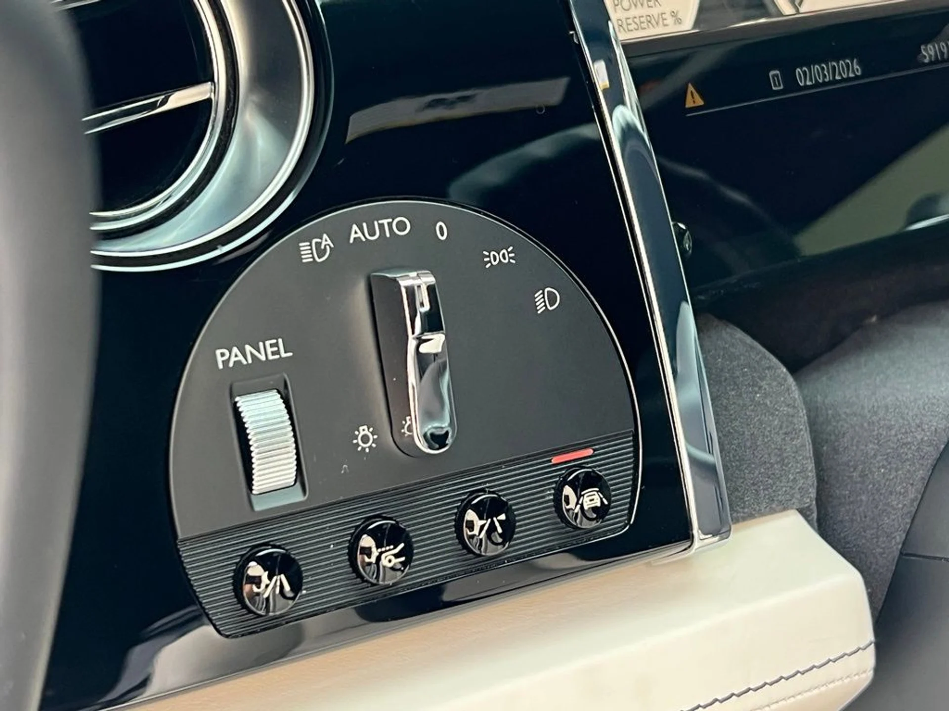 mph017_449526533_f79300fb2893bb204a7d3aa8f20b31fcx_b4a4f263ed