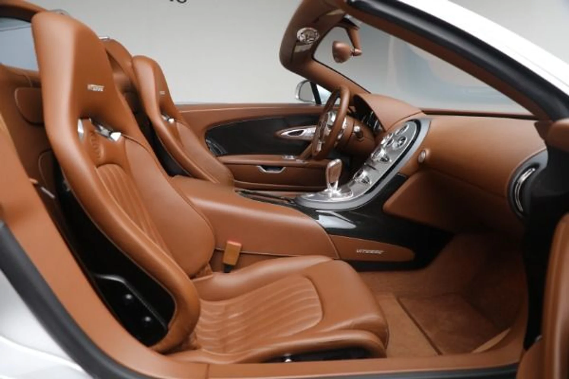 mph017_457152867_Used_2015_Bugatti_Veyron_164_Grand_Sport_Vitesse_aeedfb418e