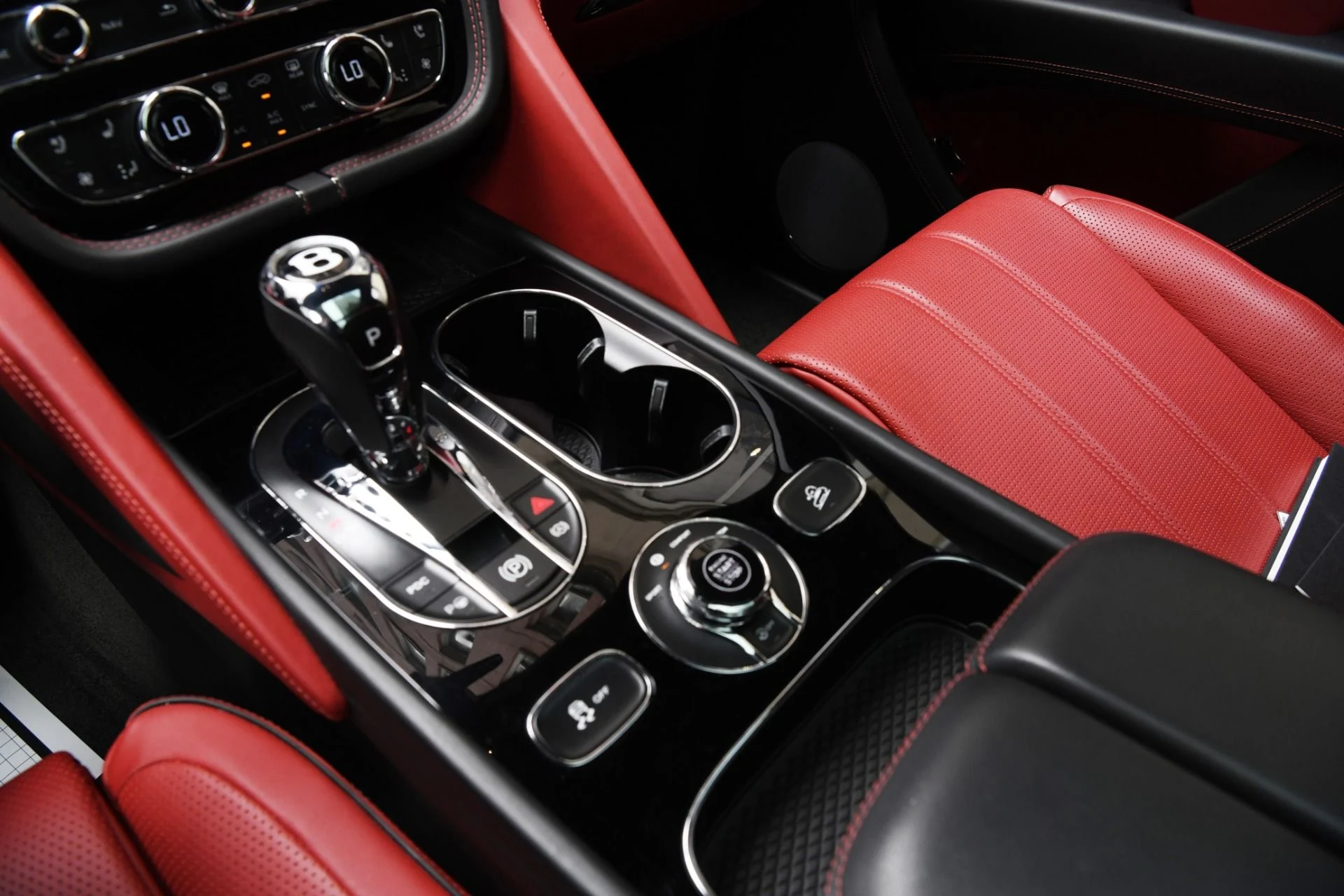 mph017_462141612_Used_2021_Bentley_Bentayga_V8_1761946591_c6951230e6