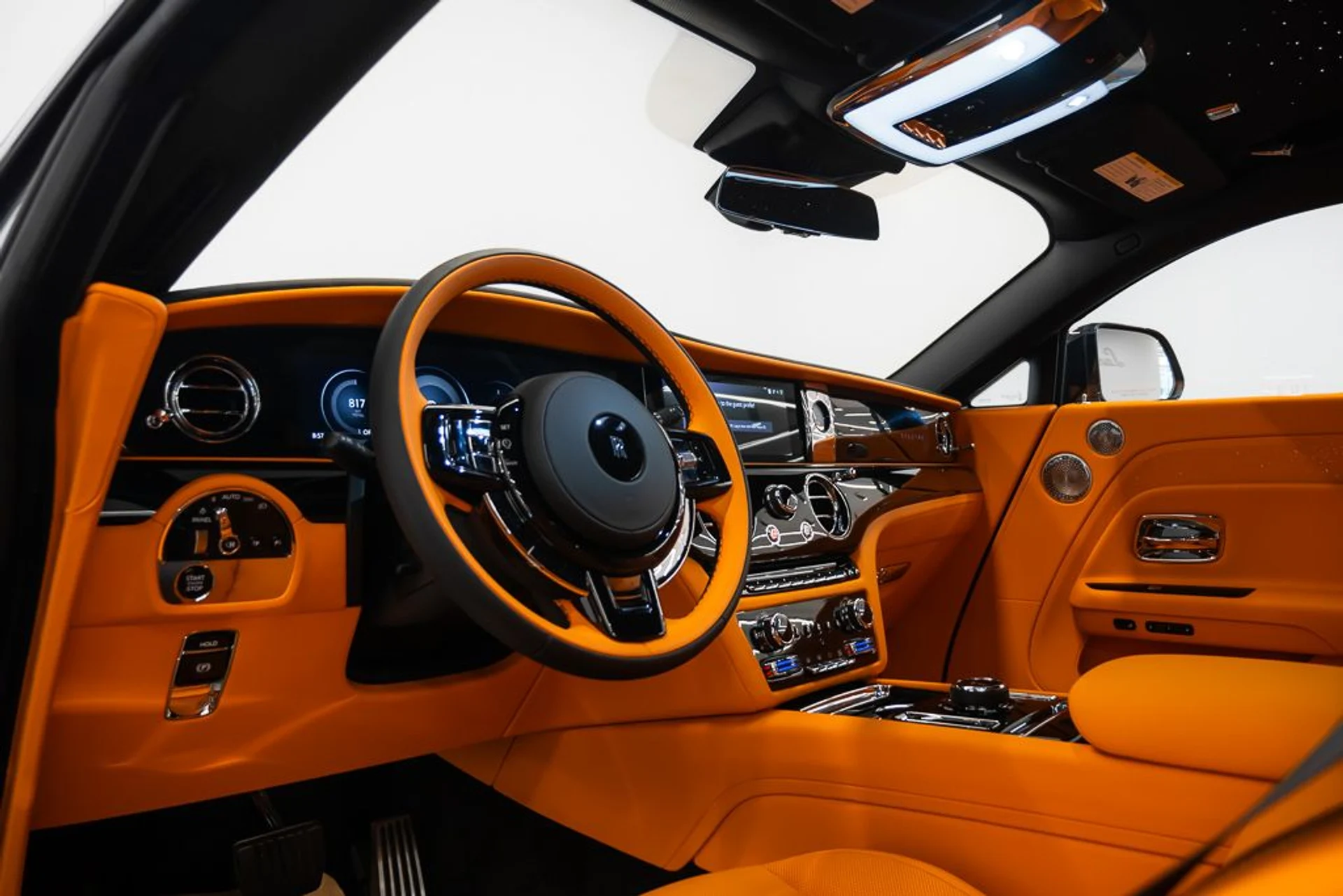 mph017_47487739_rolls_royce_spectre_2024_jpg_v_1761331953_0a93f848ef