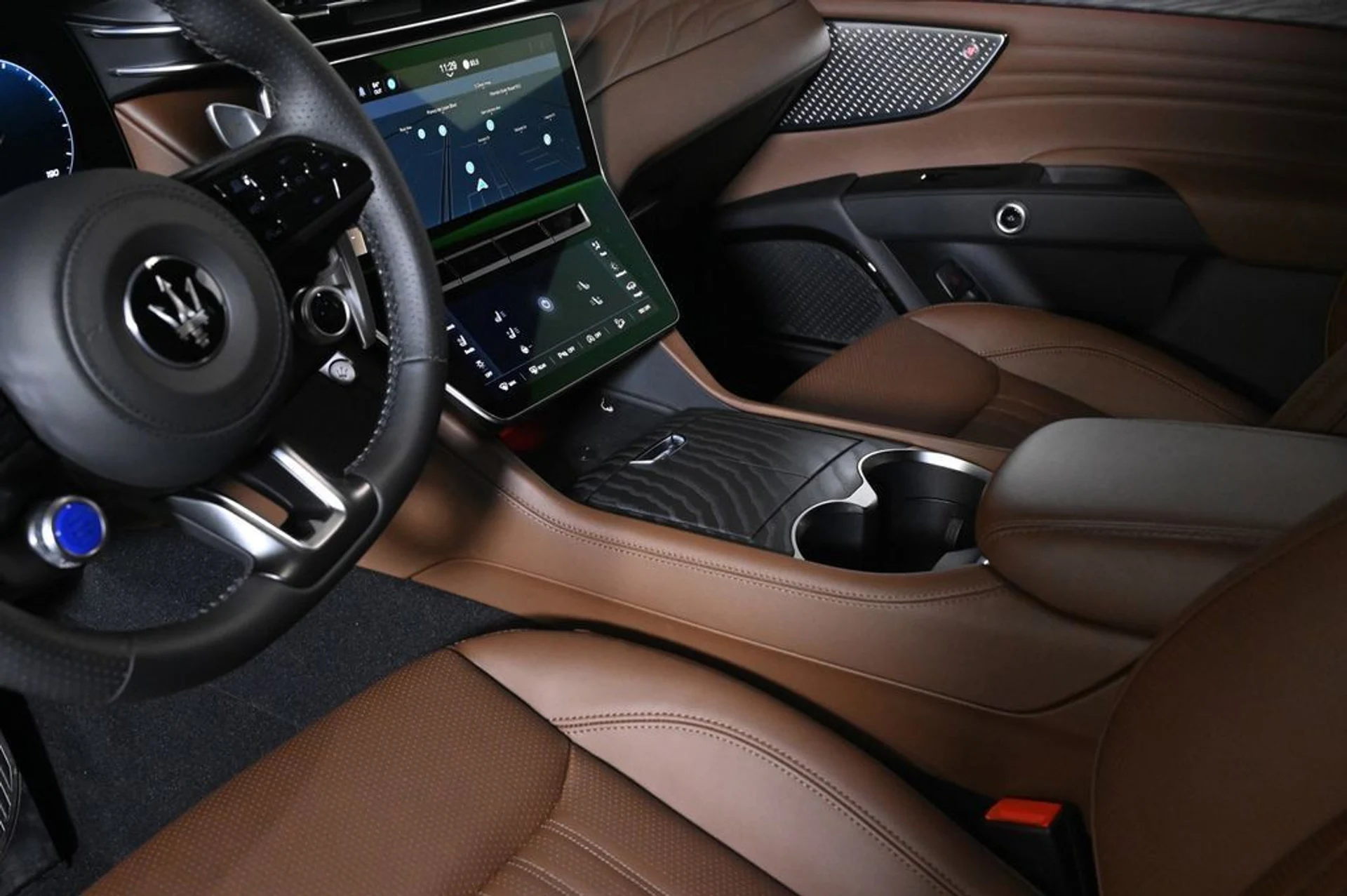 mph017_47681067_new_2026_maserati_grecale_modenaawd_11350_23023958_18_1024_e20f8044de