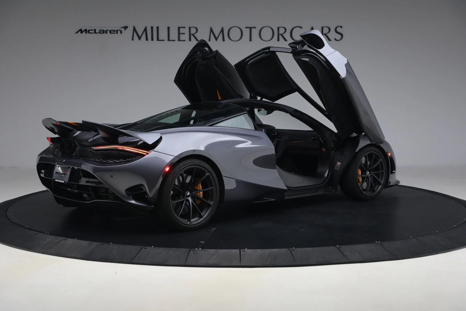 mph017_480600822_Used_2024_Mc_Laren_750_S_Performance_395625e3d3