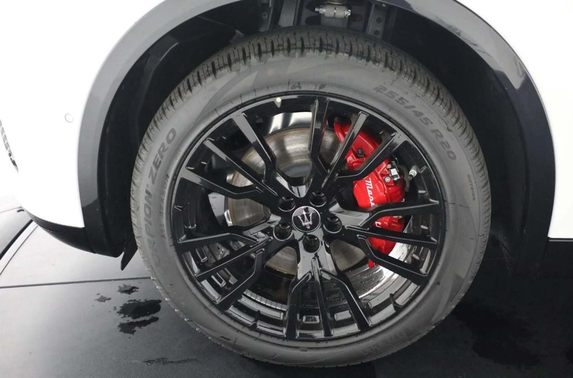 mph017_490652525_New_2025_Maserati_Grecale_Modena_e8f7594977