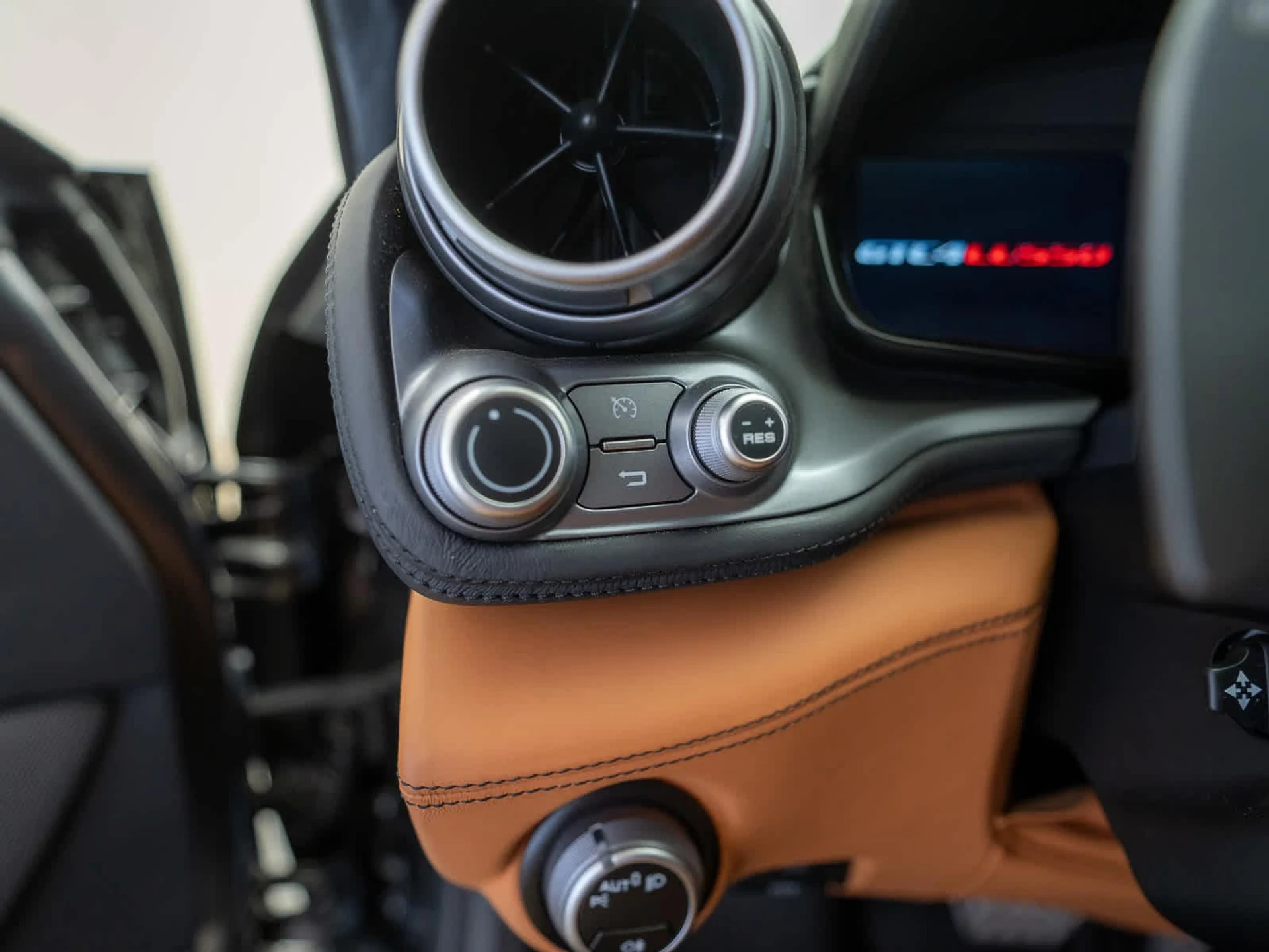 mph017_491542895_ba785d03da348e9f74a7c0fe8f185f80x_ba5df2a3f1