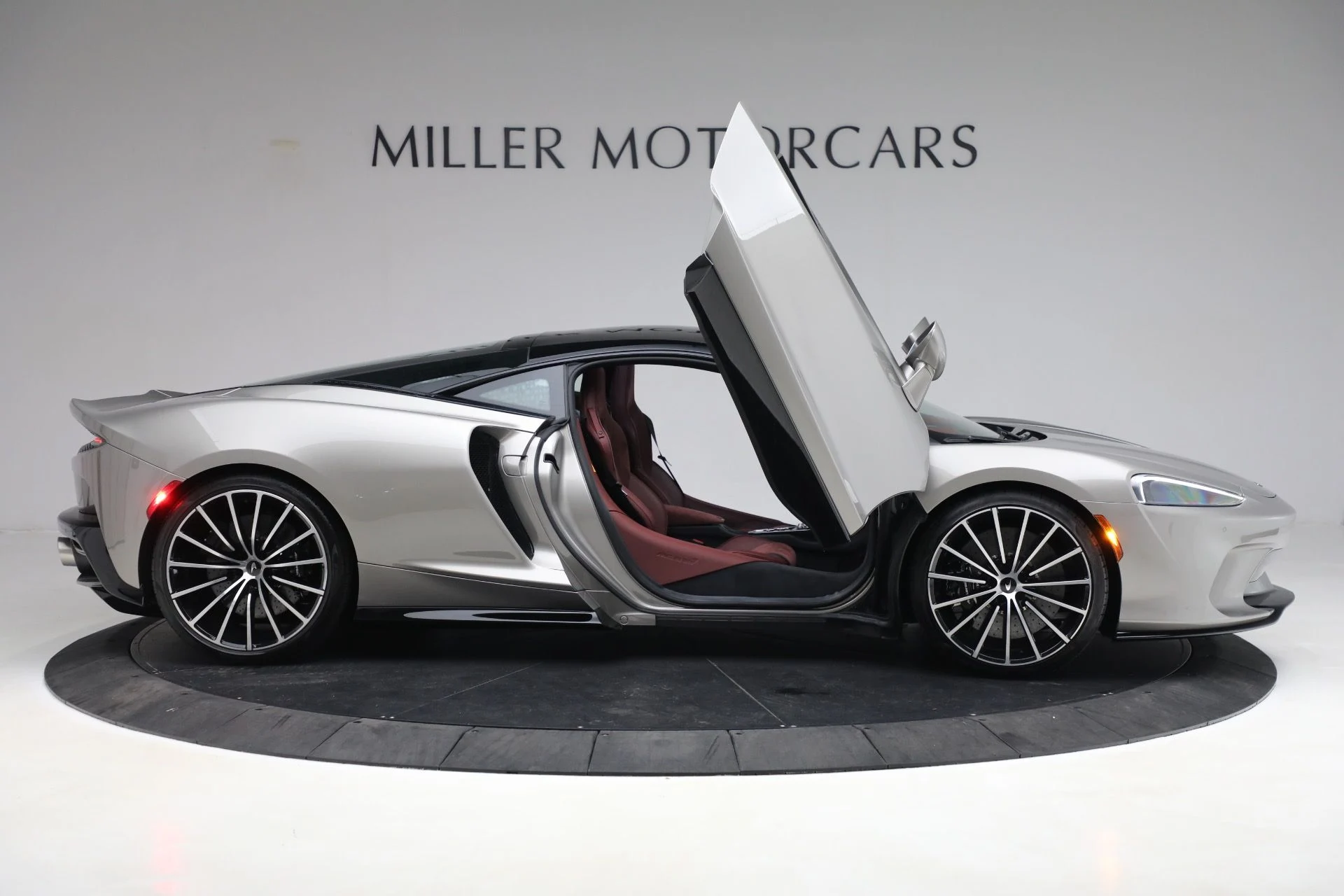 mph017_492824356_Used_2023_Mc_Laren_GT_Pioneer_61dec30905