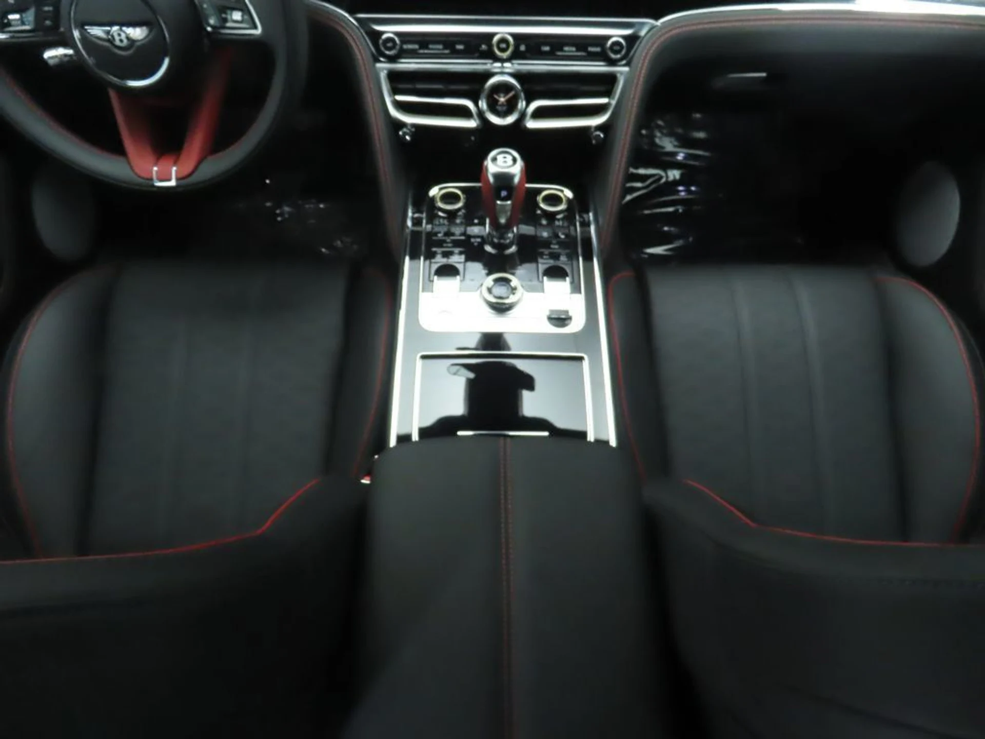 mph017_493285957_new_2025_bentley_flying_spur_speedsedan_8119_22891449_18_1024_1ae35b22a7