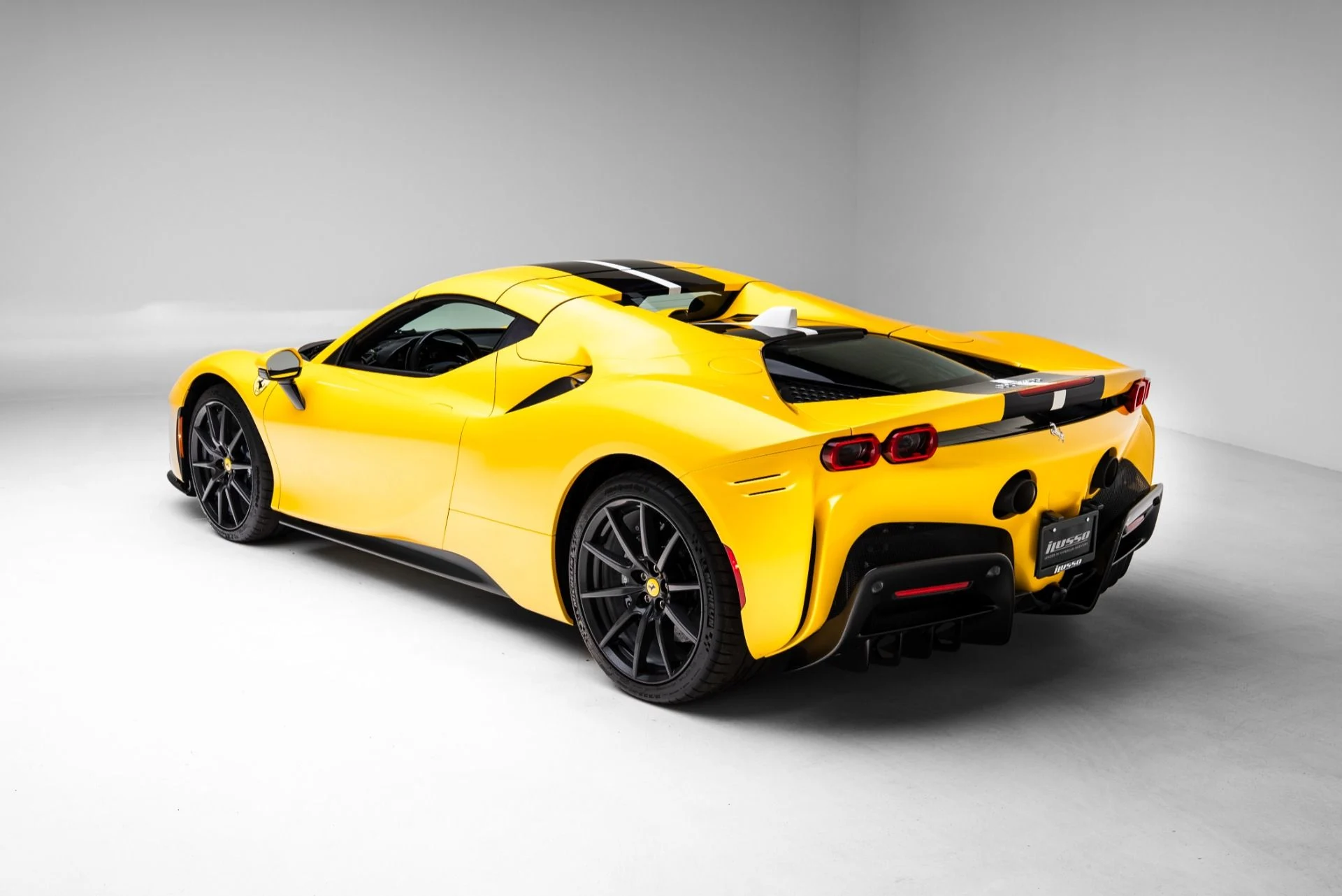 mph017_508632538_Used_2024_Ferrari_SF_90_Spider_1770854329_924733c68c