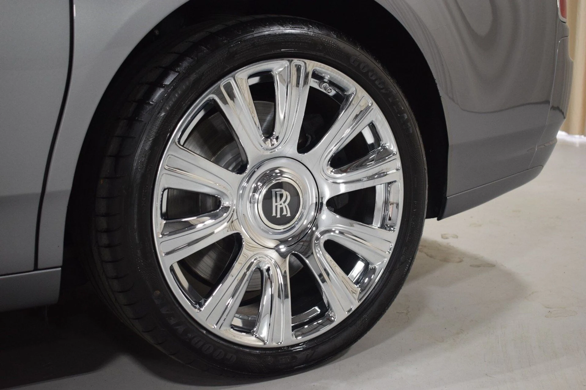 mph017_514621182_7e1f87416fecc45f09c3eeabc2ec3eb5x_fbf91e951e