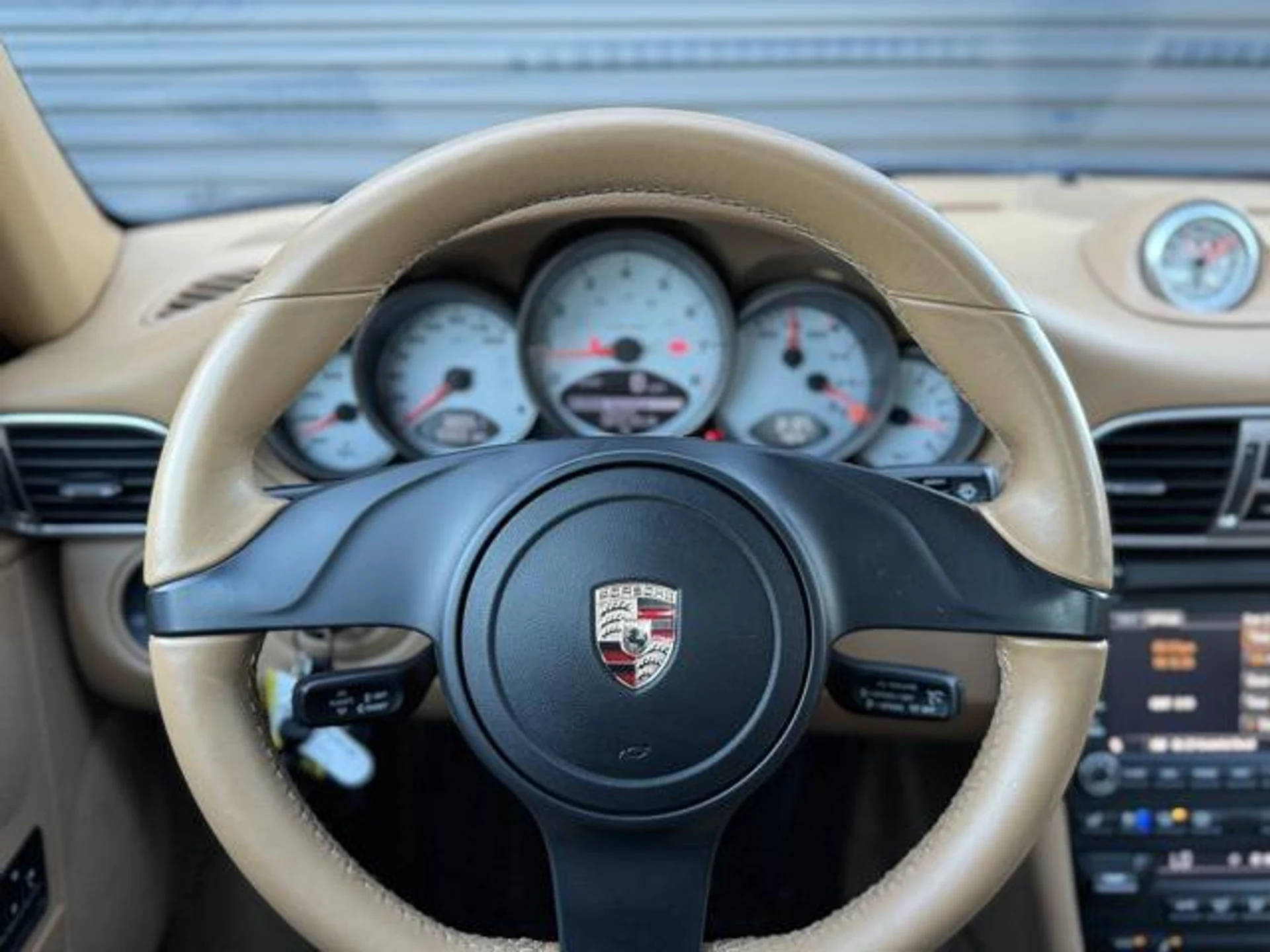 mph017_51570886_E4p_A_Gky_Nd_JI_Di_MNR_Vt5n1_P_LEE_87b080ad33