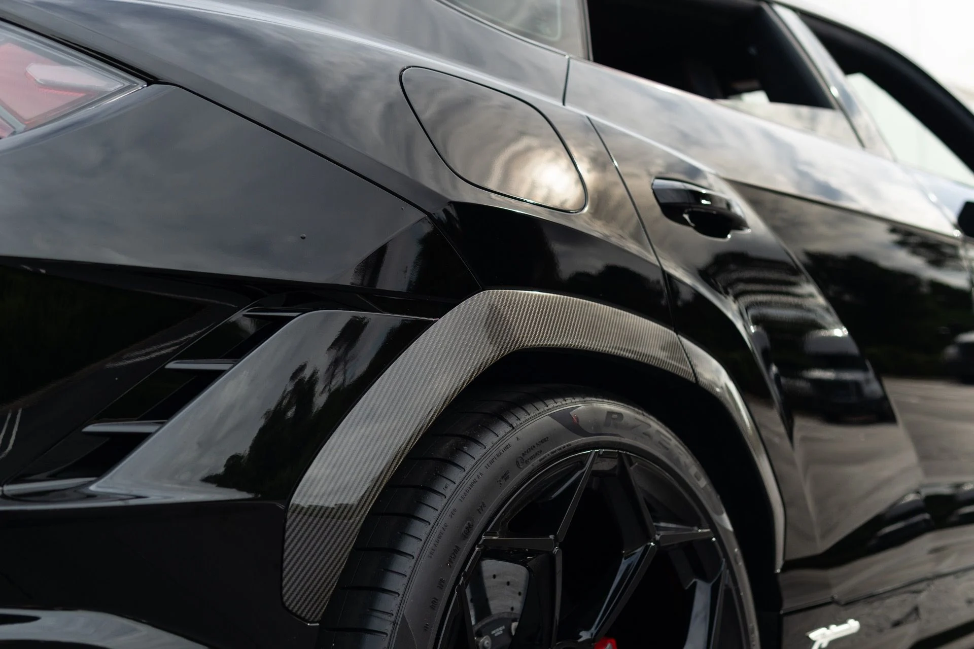 mph017_518379568_Used_2024_Lamborghini_Urus_Performante_1766445778_40acad9def