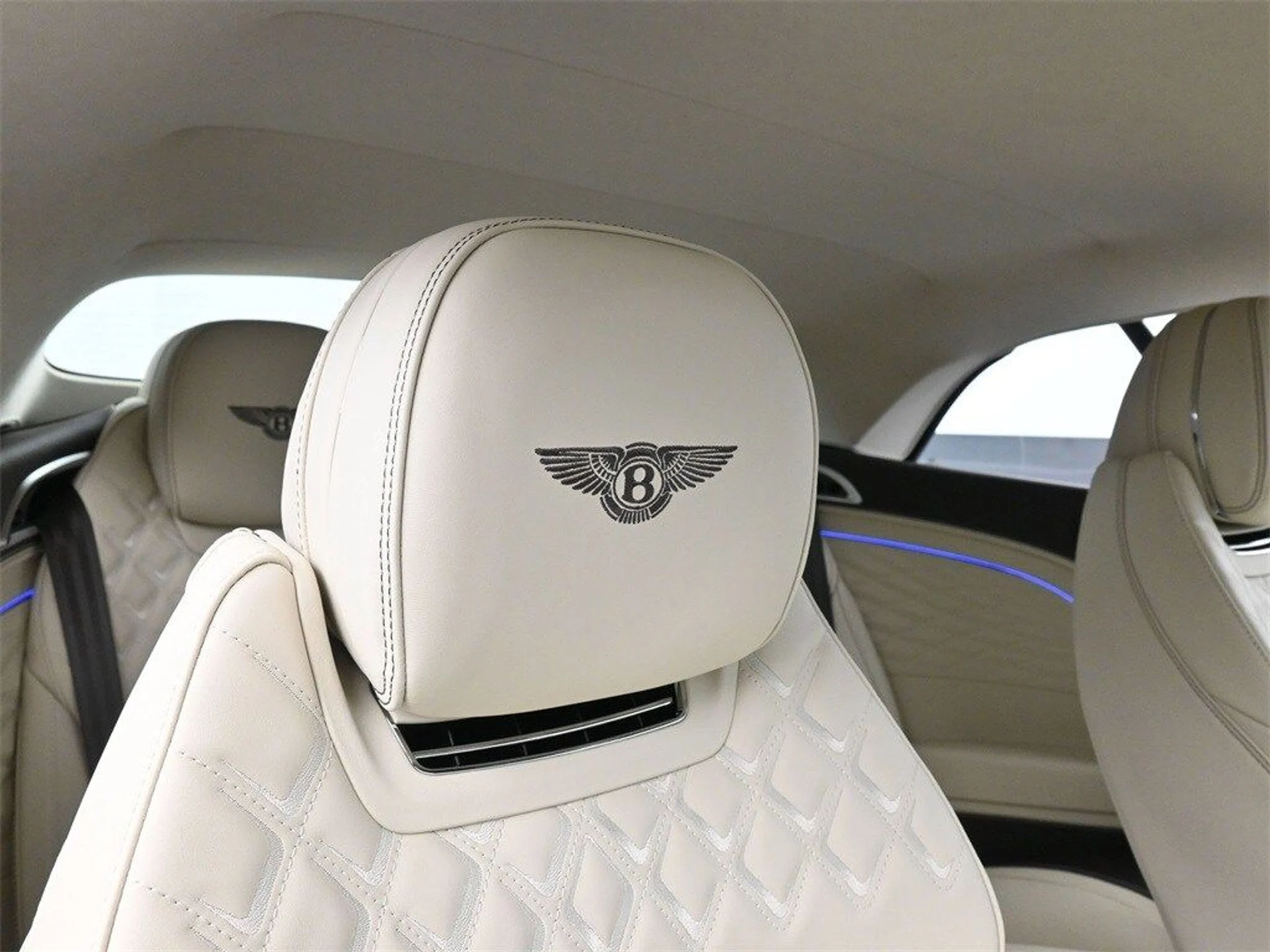 mph017_520642135_87c20dc8b544dd807853a82c0ce66a35x_6212b7b465