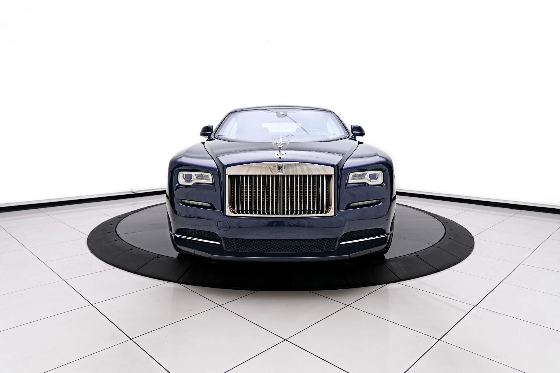 mph017_526474331_Used_2018_Rolls_Royce_Wraith_Base_1756345651_e0c99d78be
