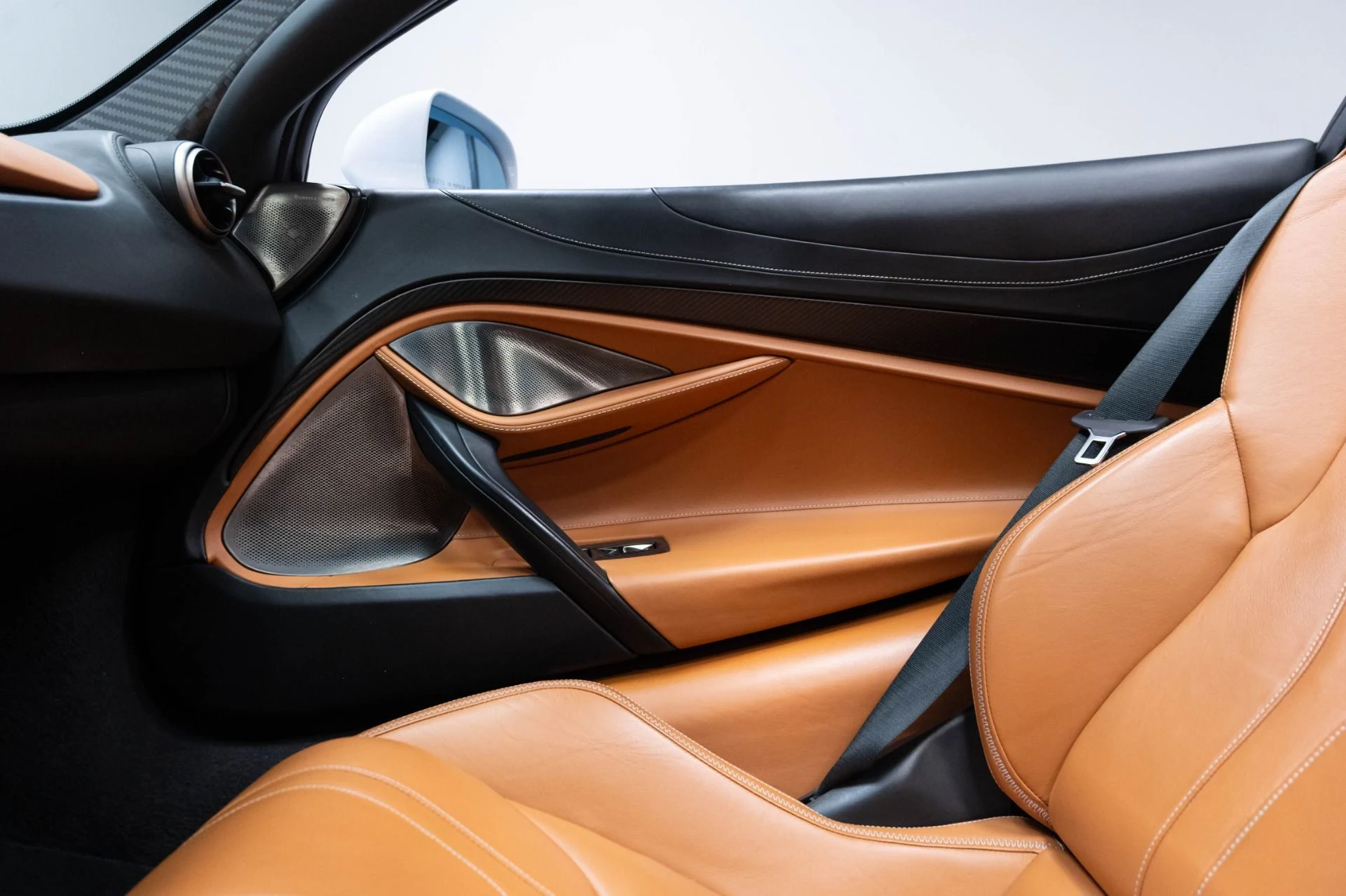 mph017_530133519_Used_2020_Mc_Laren_720_S_Luxury_1783456114_aa07b58510