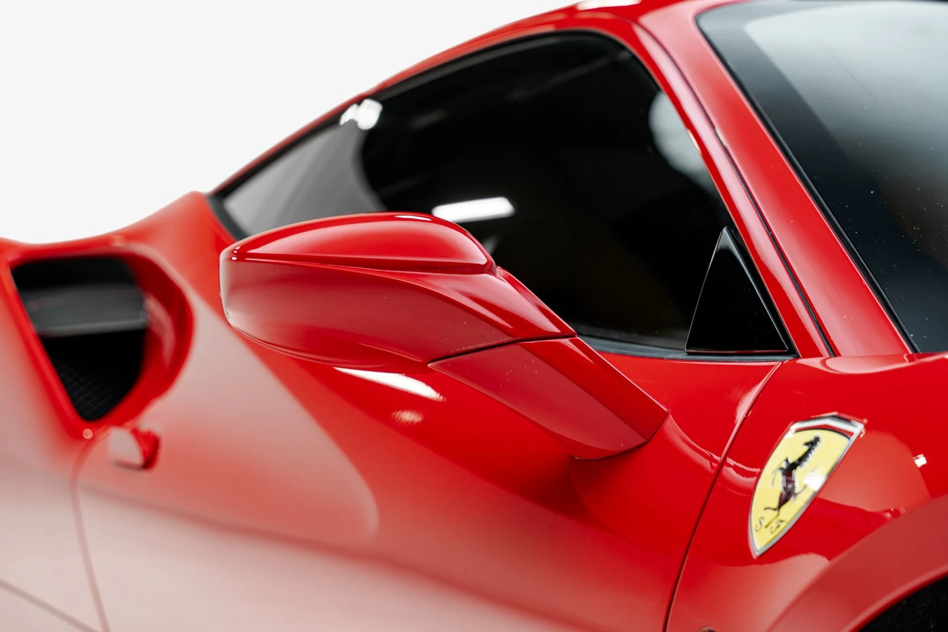 mph017_531566036_Used_2016_Ferrari_488_GTB_1789513495_98f834b59a