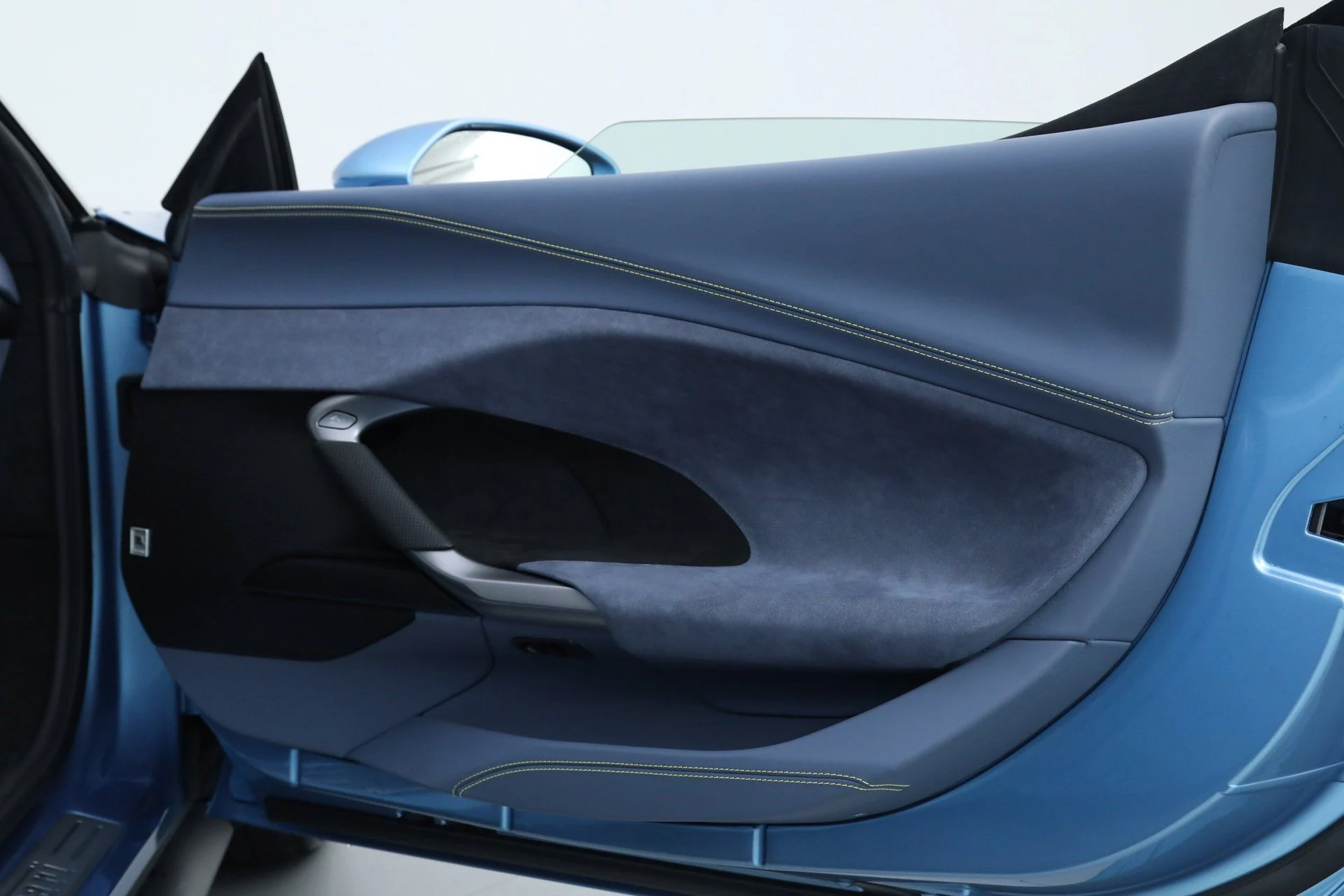 mph017_532164926_a15455c418bd8dee51366be40a42f755_2343eb88ec