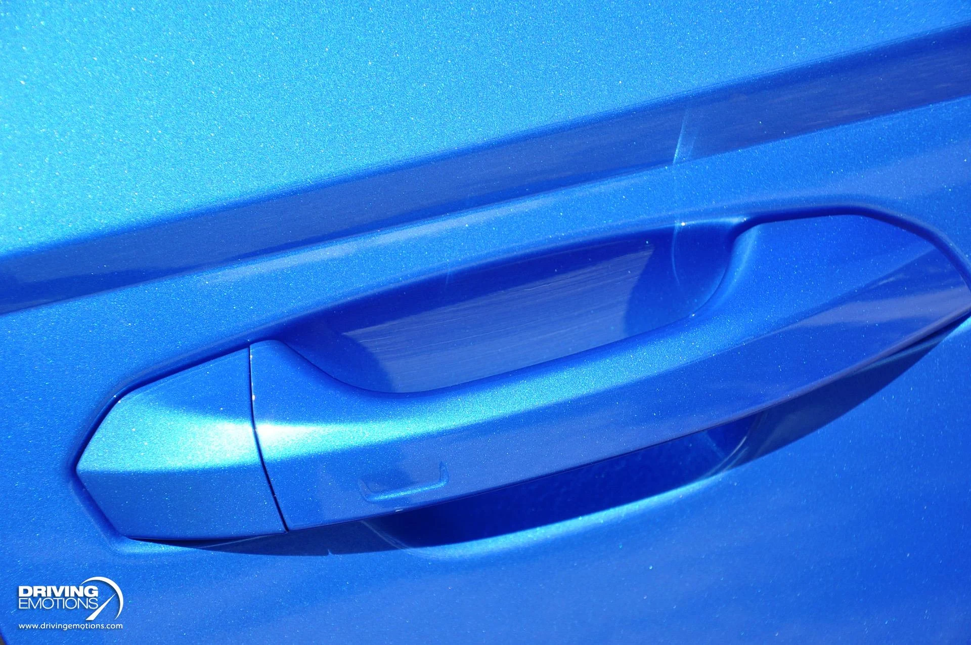 mph017_533758219_801_p18_l_3bfd569f39