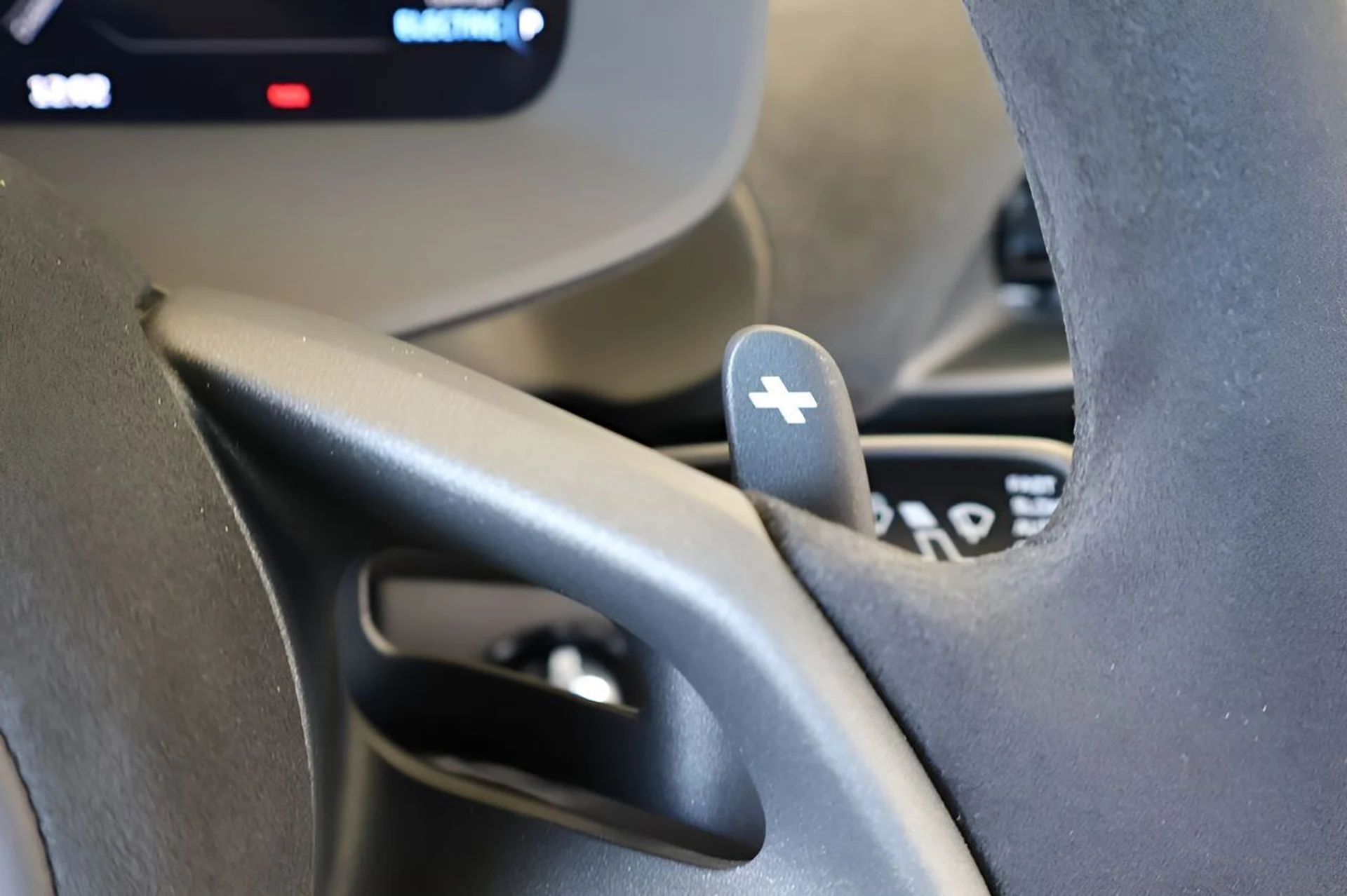 mph017_539731980_18_eb06658115