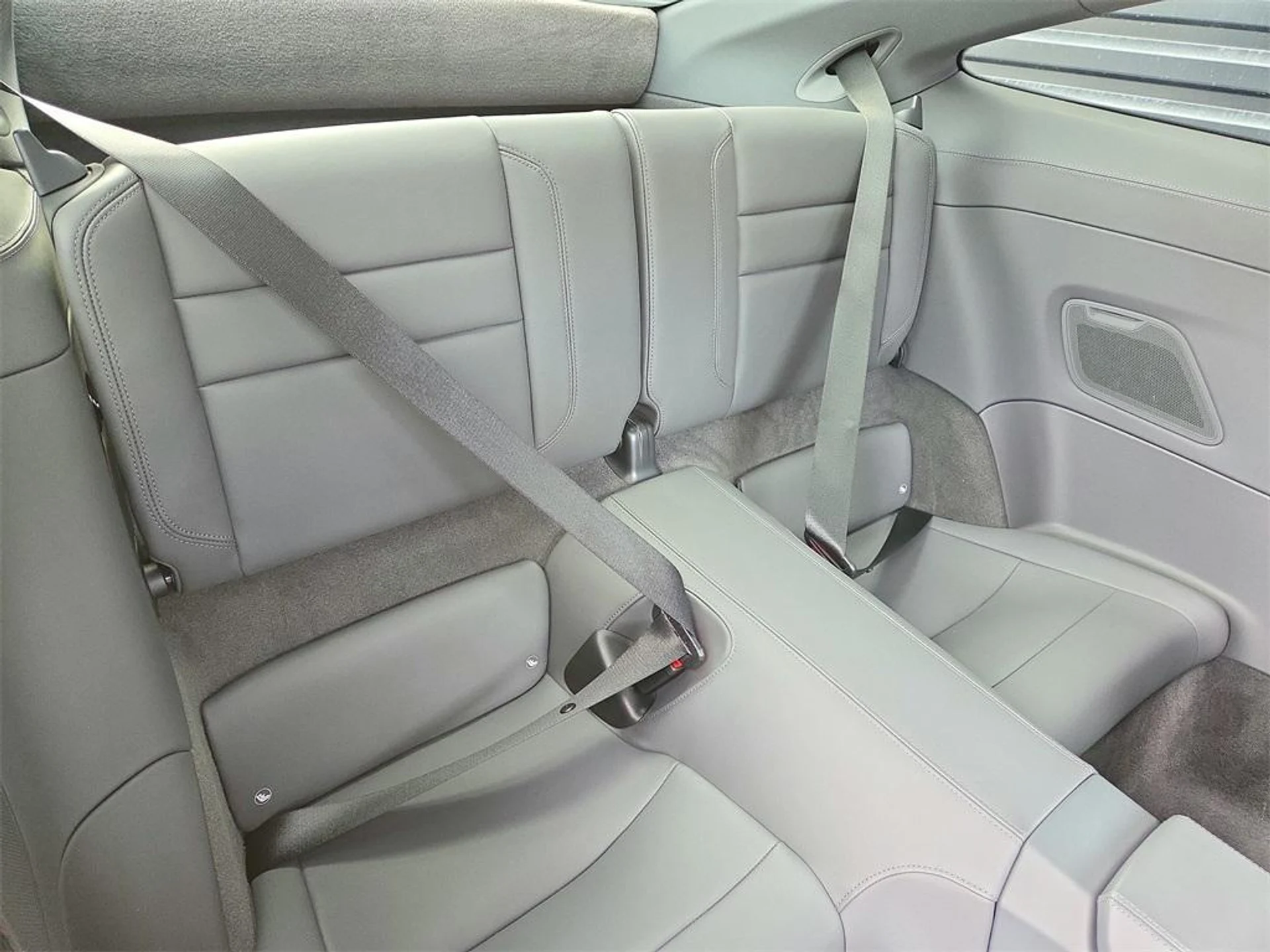 mph017_541106629_r0_Esmroq_S0x_O5_IE_7s_Mf_JY_8_D8_Yks_f2e4d6eb00