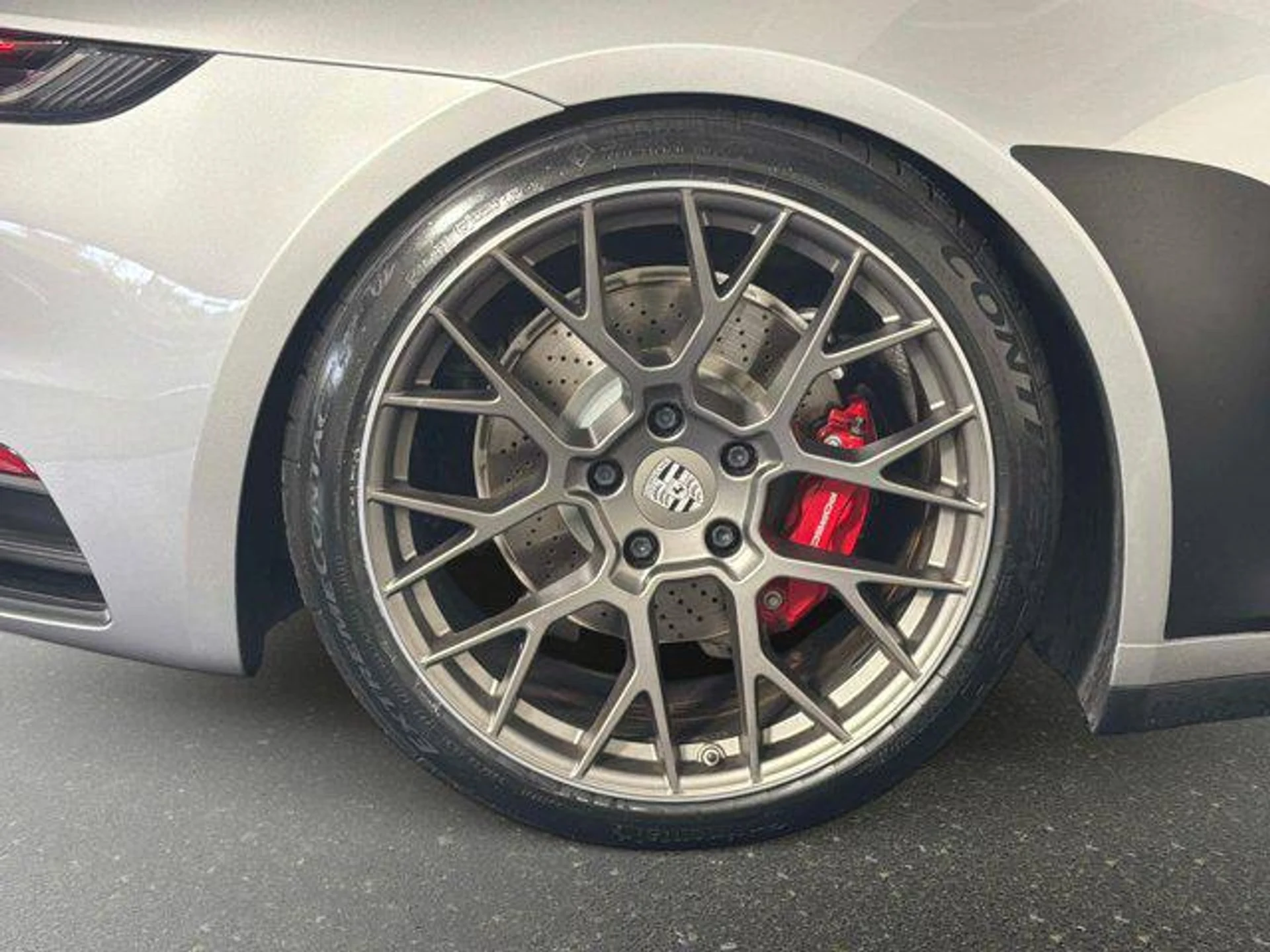 mph017_557586457_C_Pq_YGF_2_D_6c_Ltef_Lm1cs_R1xsd_Lg_951b900601