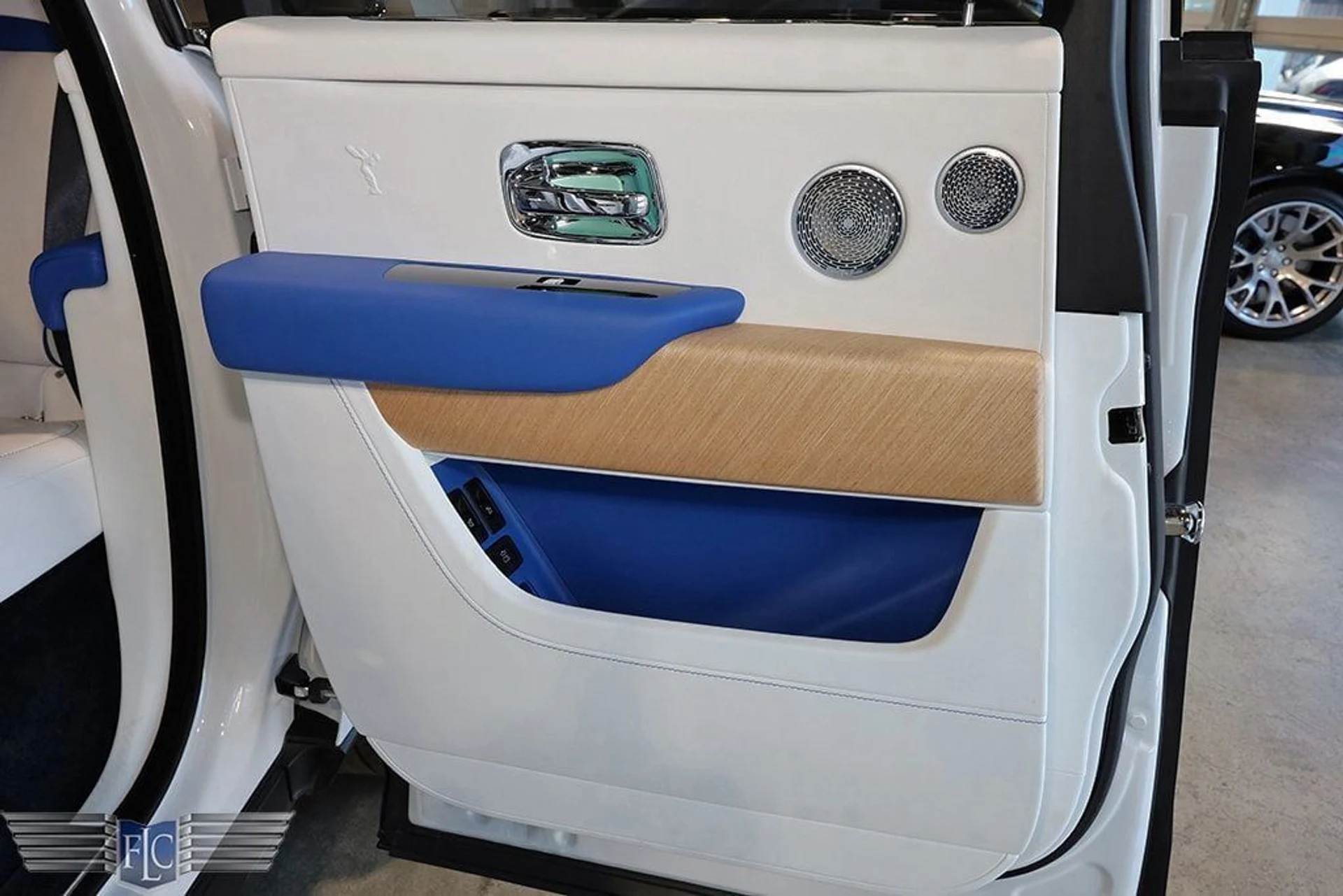 mph017_567664080_used_2021_rolls_royce_cullinan_sportutility_9689_22989825_18_1024_16b6592667