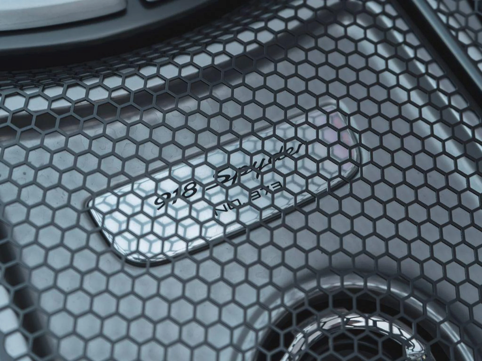 mph017_576733290_7_B1_FQ_6kum41e_U67_FA_7_HMFC_6wtc_M_2ed2fad57e