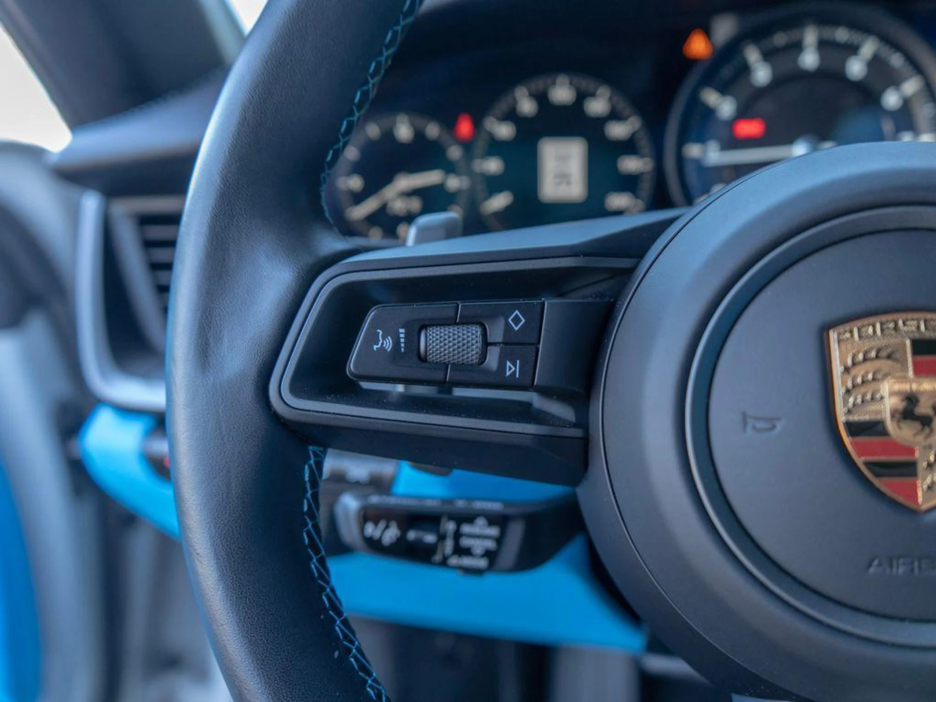 mph017_577841209_a_B_Antw_T_Wg_Xh_Ha_Apeh_Xgl_ANGB_6_Nc_d32f2c17f3