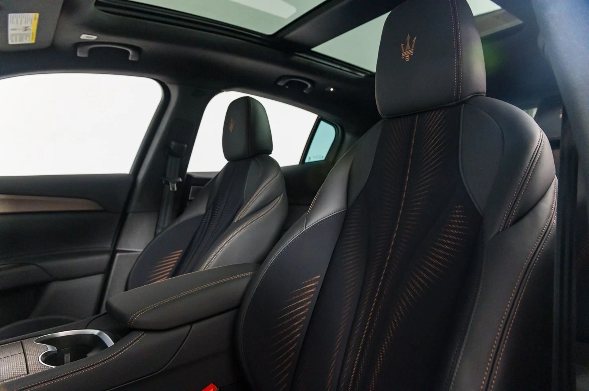 mph017_578992215_e55ae47e6b03418c86f03c40d235e427_926f568bfc