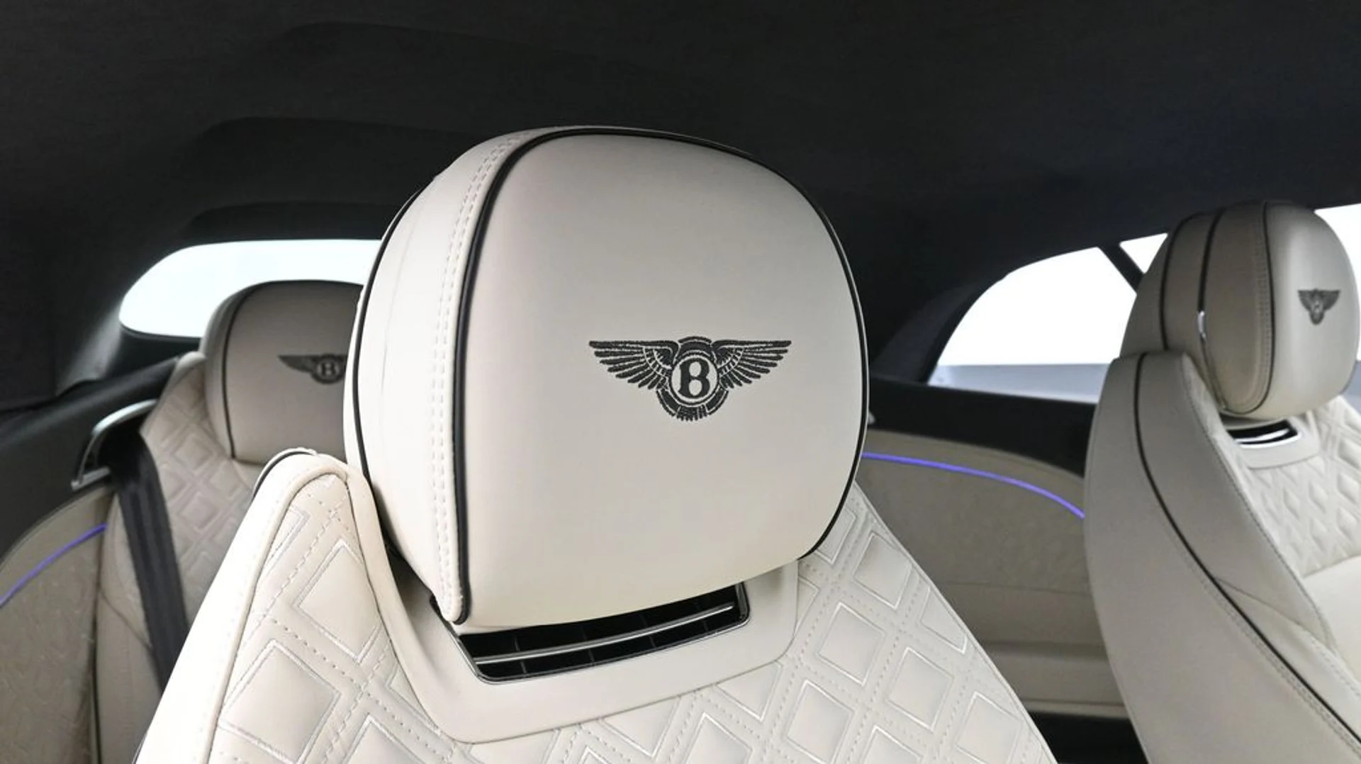 mph017_582928878_a0caa62c1e89e8682acc24d28e3b64f3x_2f39c978eb