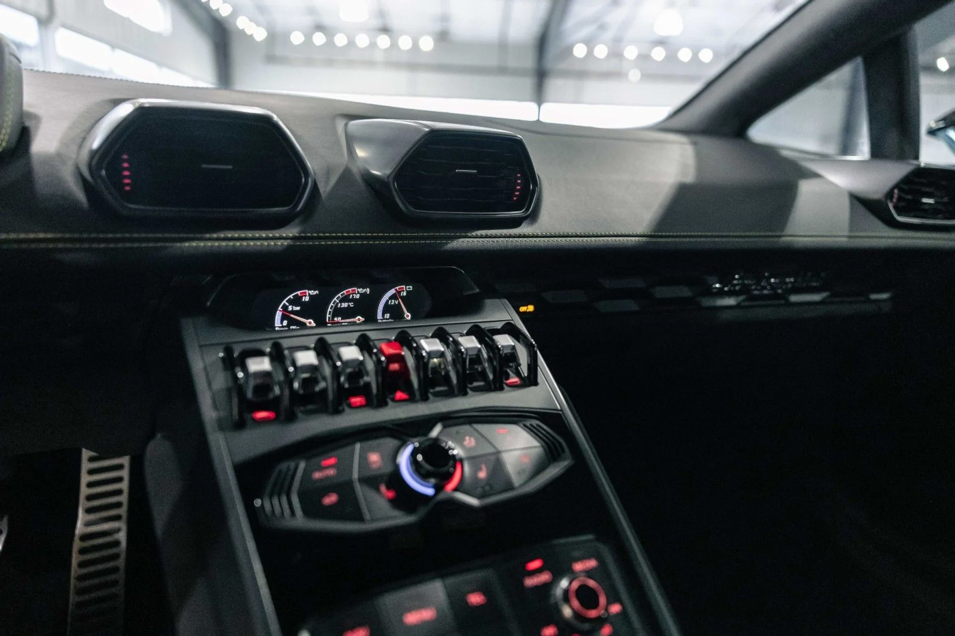 mph017_589946233_g_Q_9c88a52349