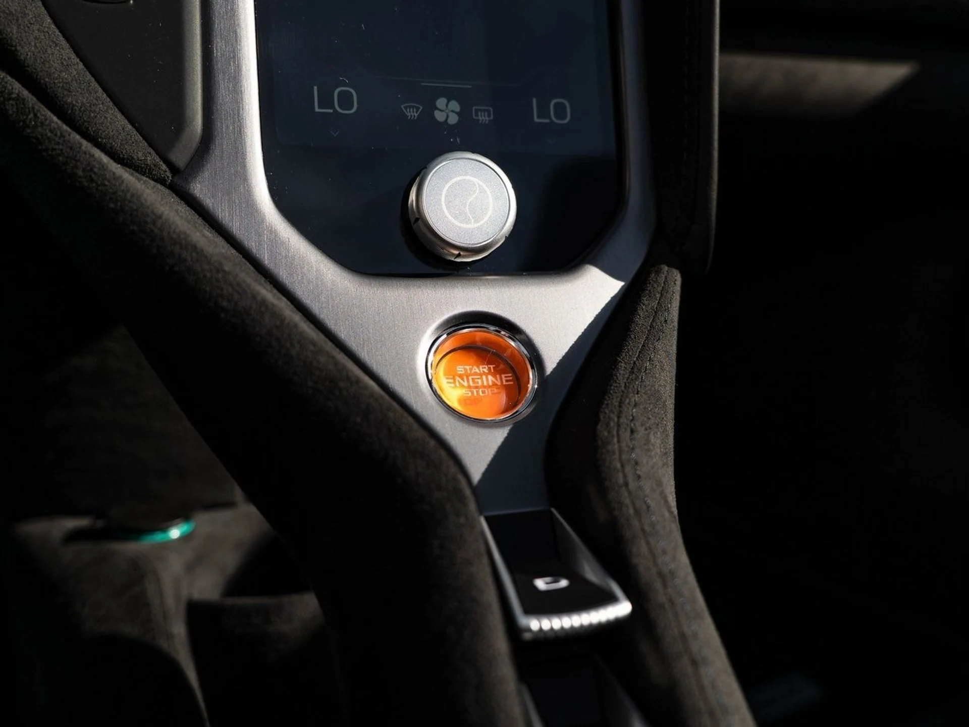 mph017_591968878_f1834a331a1f190136c1a6551f7b6435x_ba2c8bc9b7