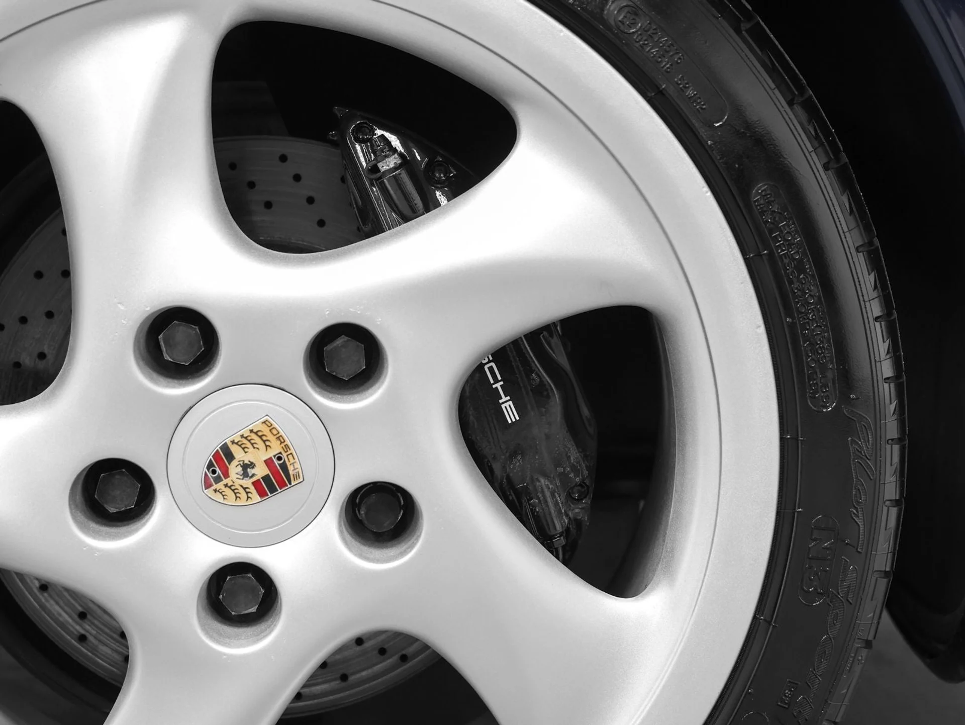 mph017_59518428_18_a3c34e3559