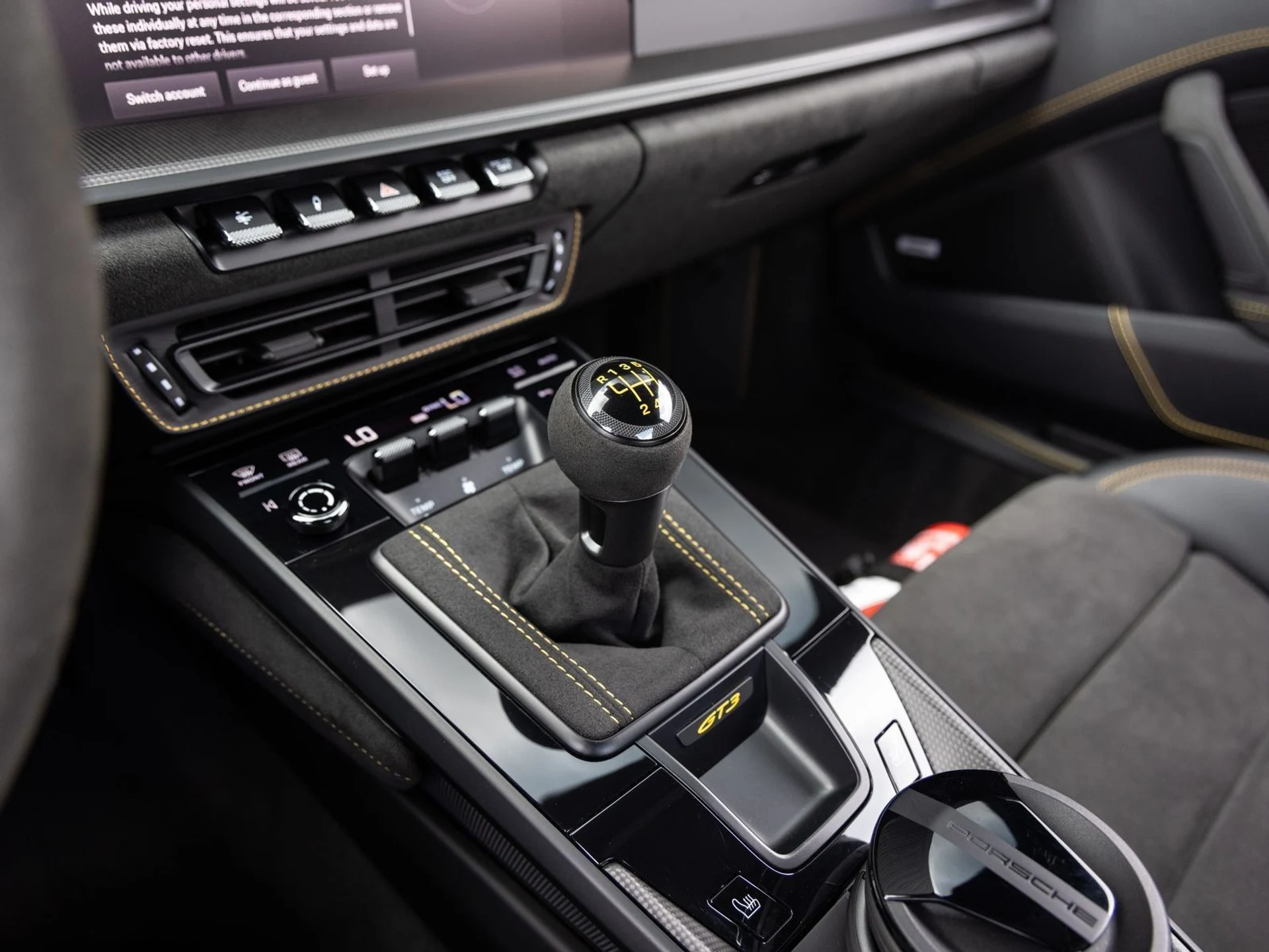 mph017_599713659_18_20edb67da5