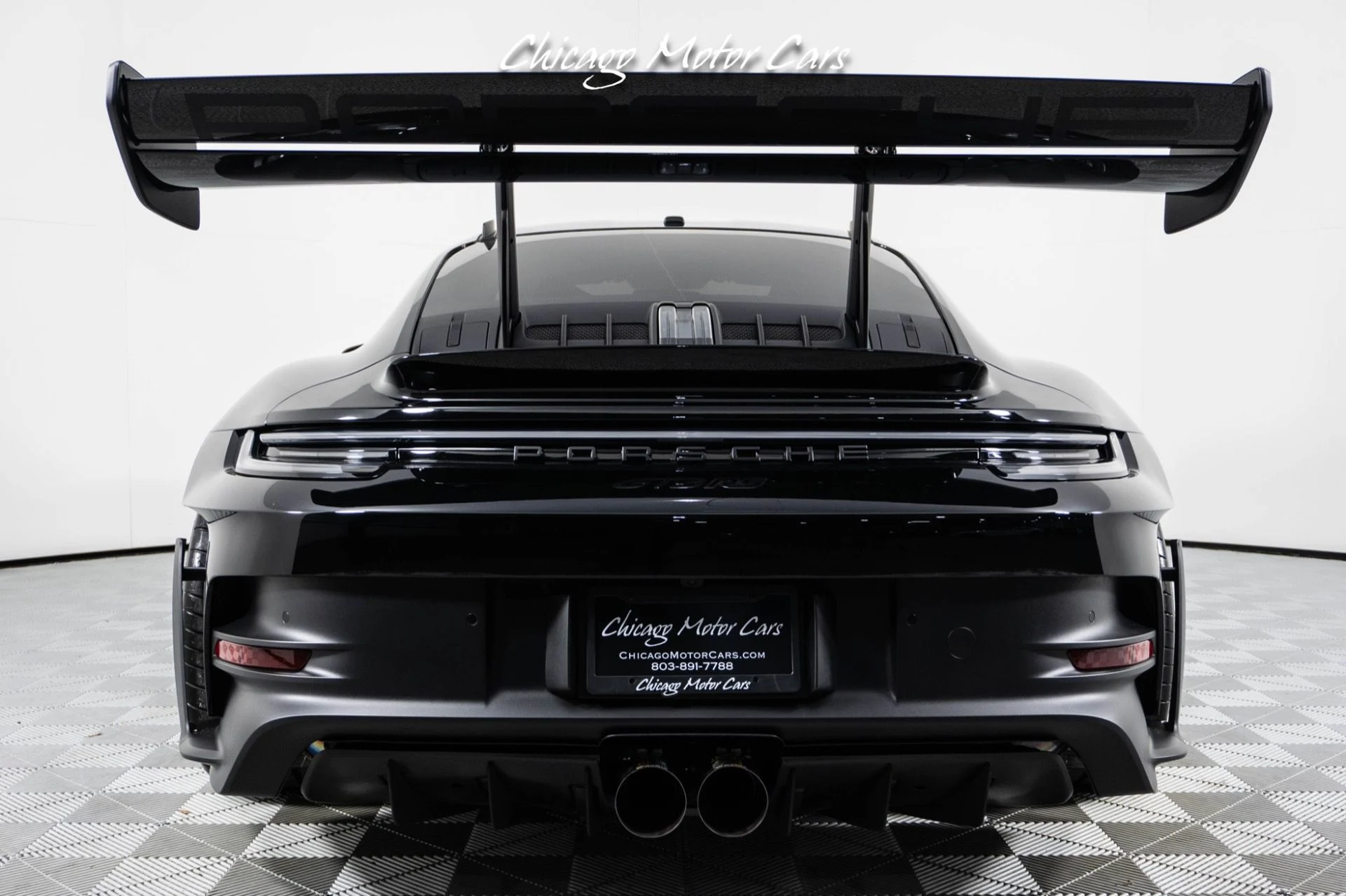 mph017_601984649_13199_p18_l_c3a12e0987