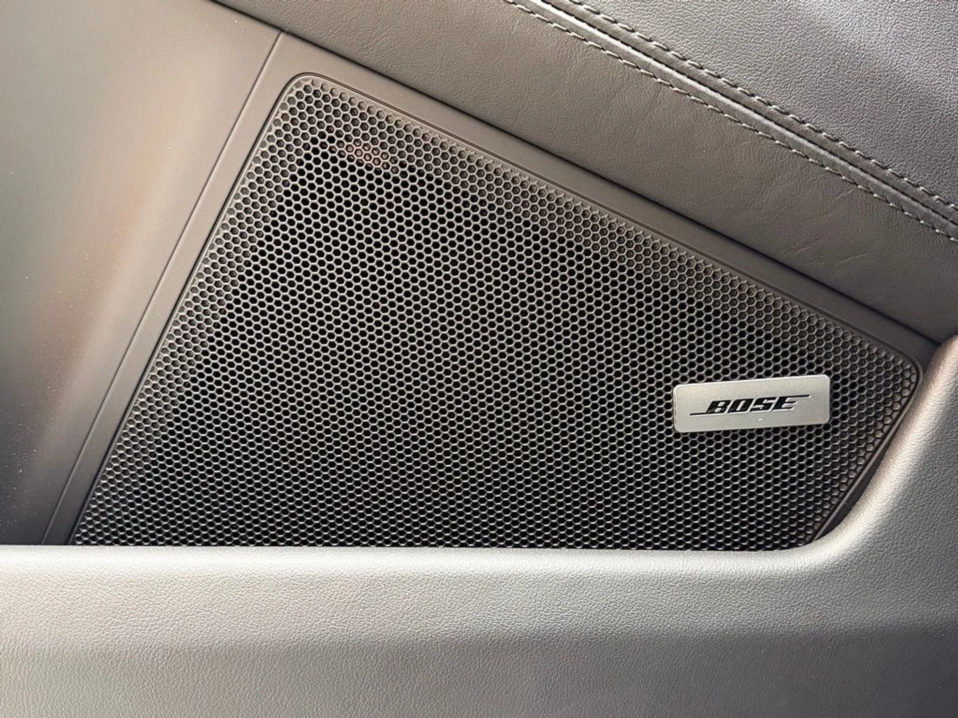 mph017_60333293_c135c899e4d541094b733047e6c50aacx_3217ee4385