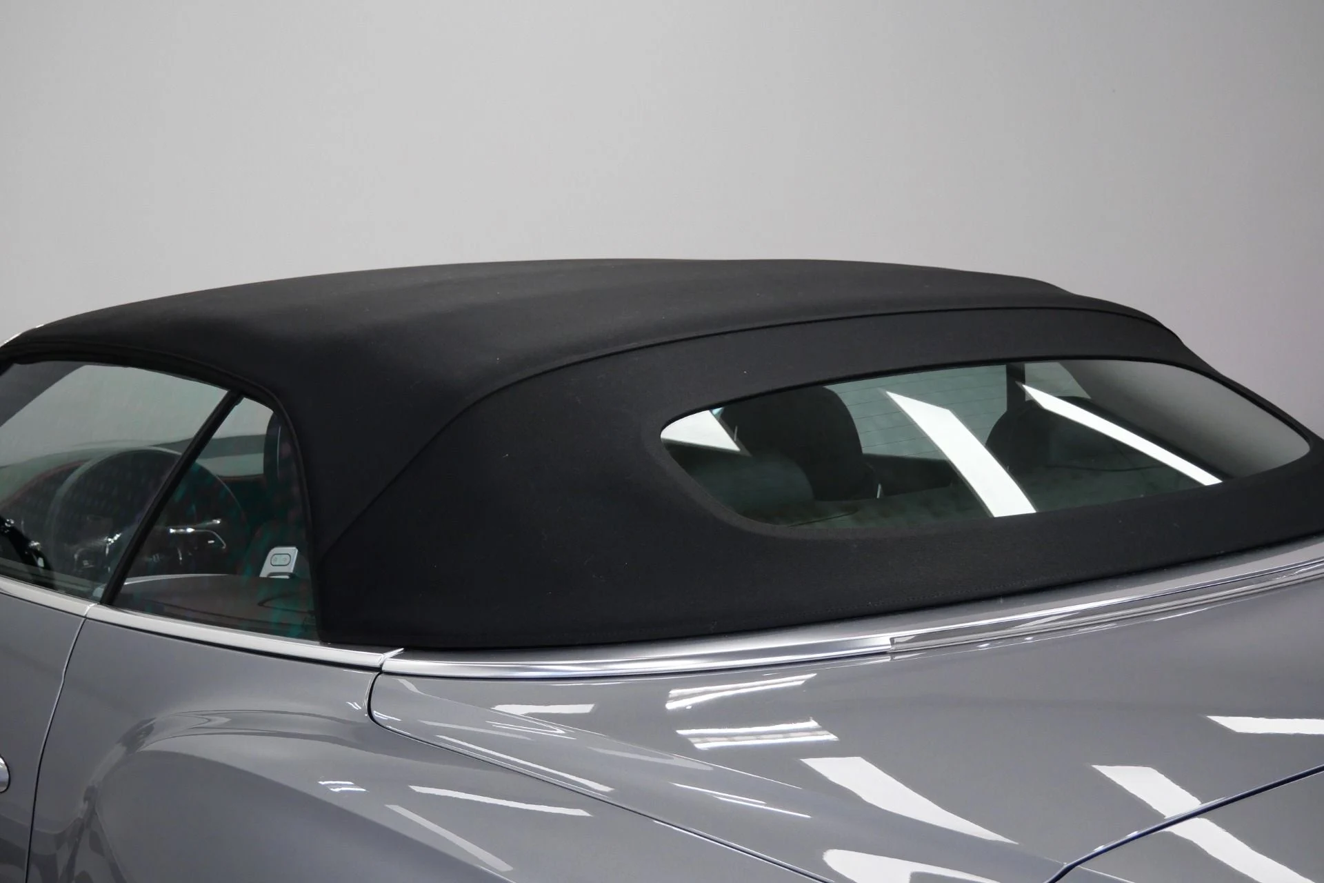 mph017_604043672_Used_2023_Bentley_Continental_GTC_Speed_Low_Miles_Touring_Specification_Front_Seat_Comfort_1780072023_3f748d8f75