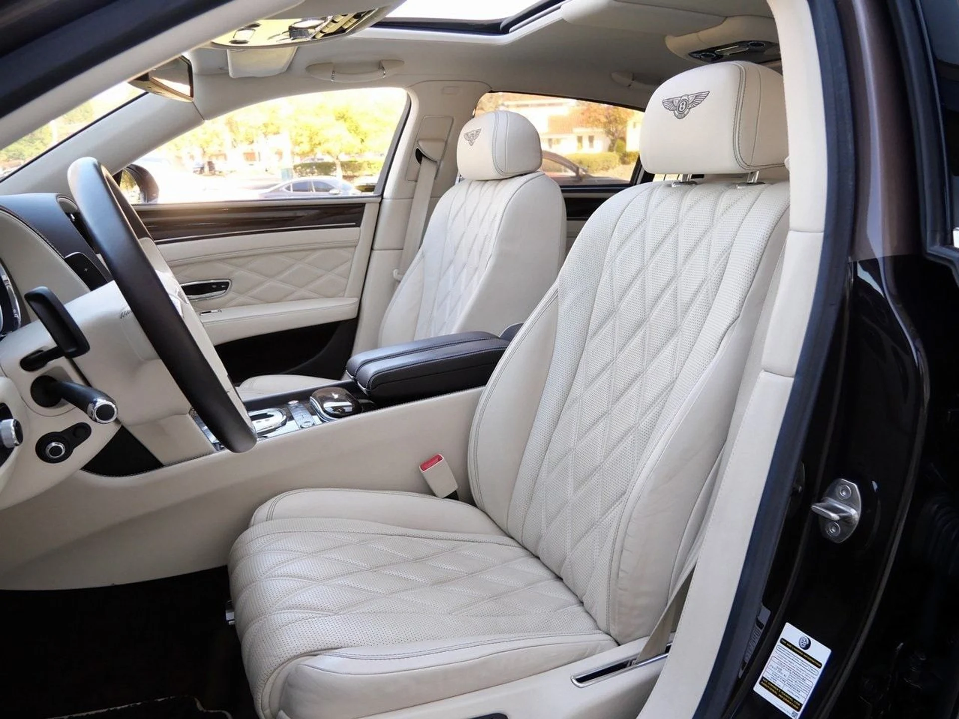 mph017_607791636_741eb5d5f84a313ec71629f595d2c1f8x_9d48a5ed32