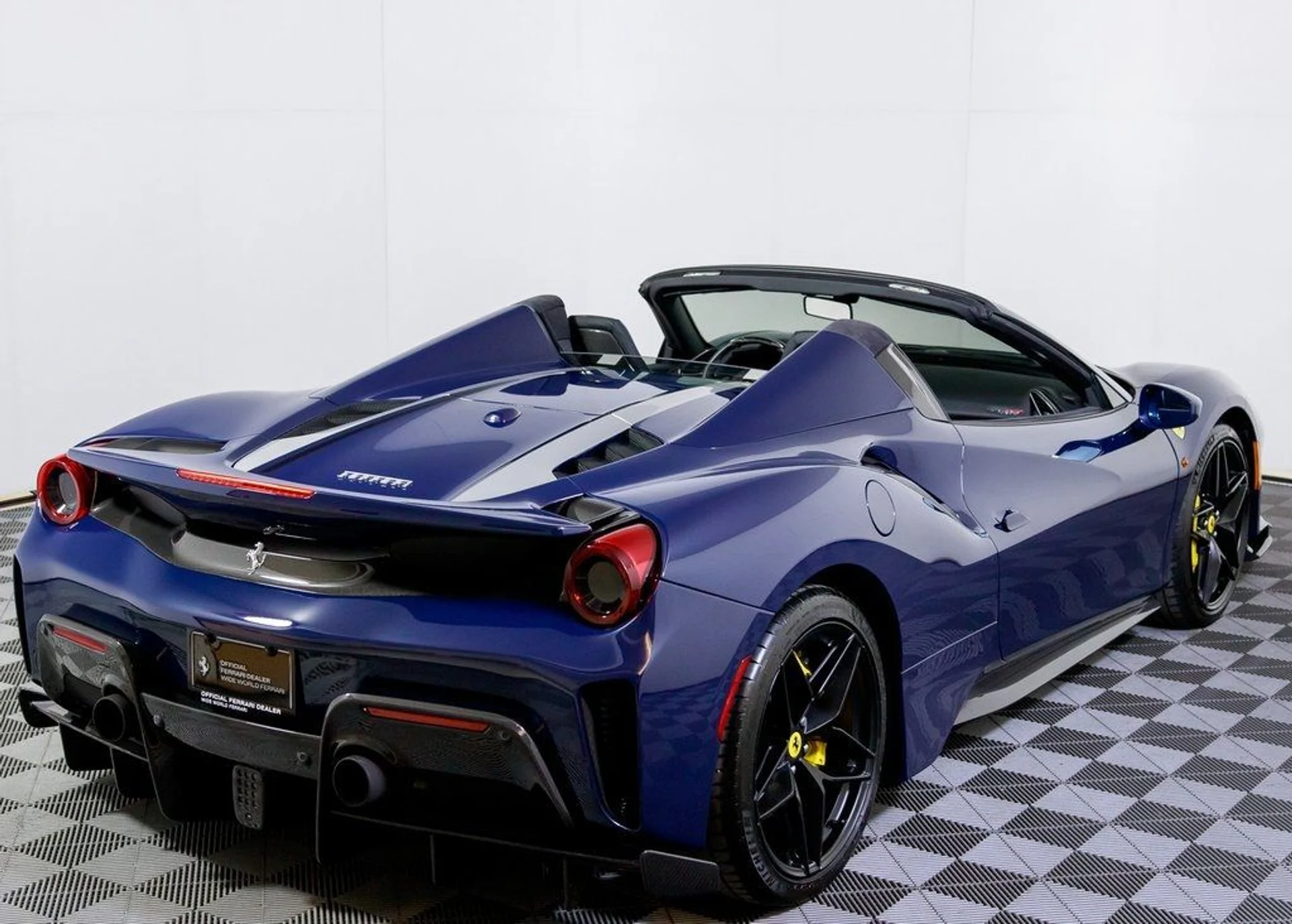 mph017_607881967_0d4e1060e4b9e5d29c2050617ccb6b70_a49f95a410