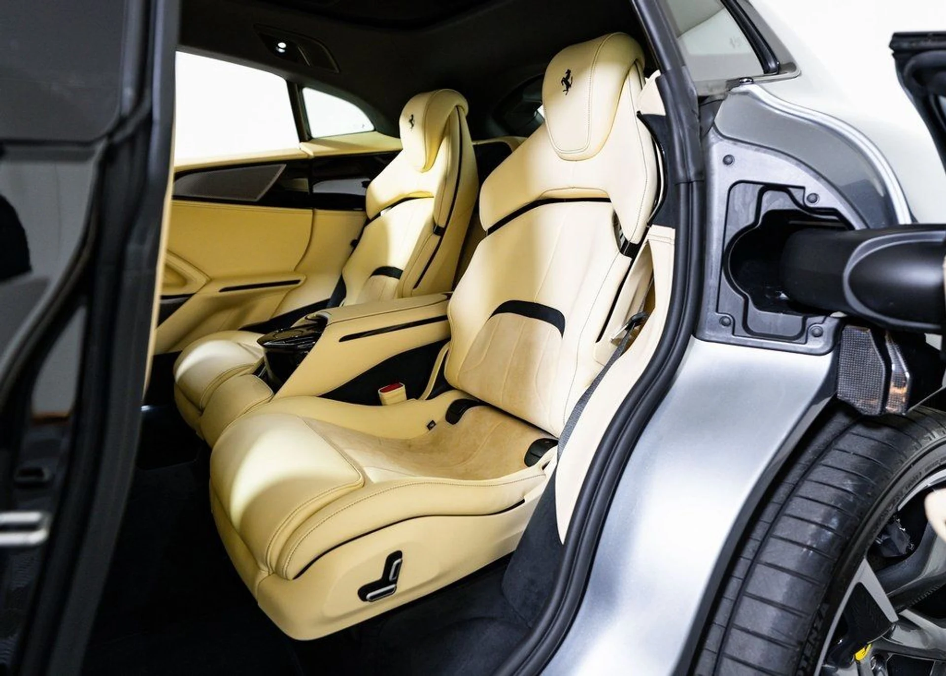 mph017_611899540_1d5c7e32ac9b6df2b9e26502142e8d1c_63f4c1427f