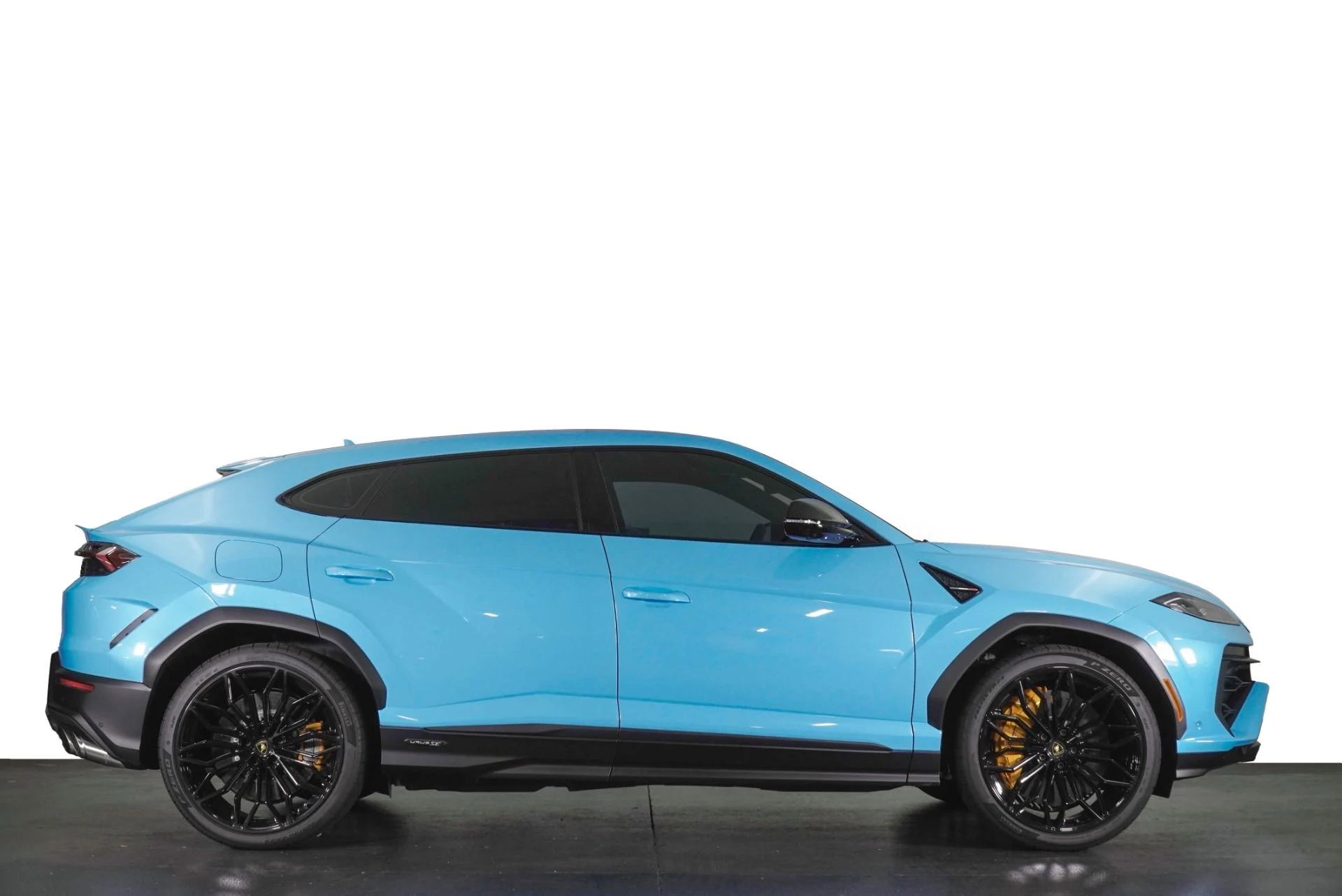 mph017_614216491_Used_2025_Lamborghini_Urus_SE_1781248569_3e2dd78c70