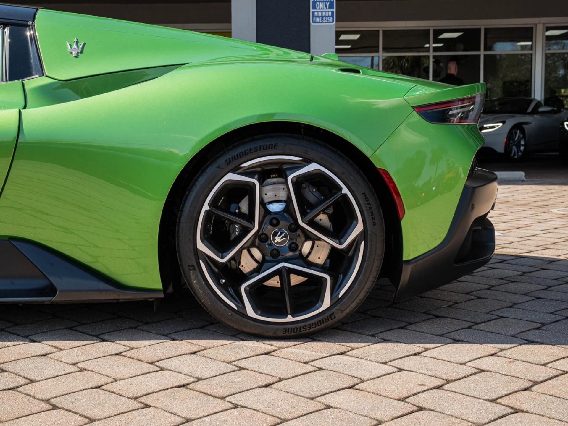 mph017_622678900_Used_2023_Maserati_MC_20_Cielo_1769250111_5d21560b1f