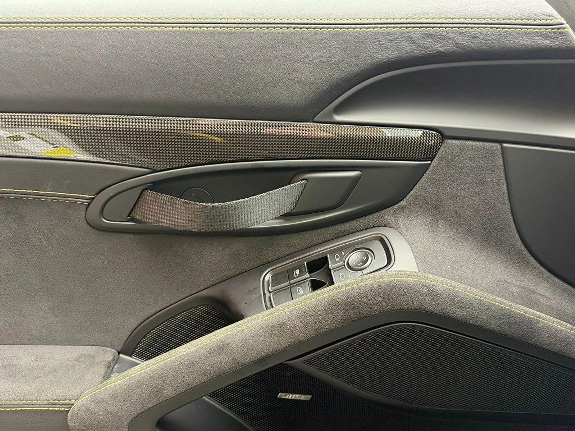 mph017_641113177_Vv1y_Djobw15_Wp6i_XX_1y4s_Un0fc8_d7c1780d27